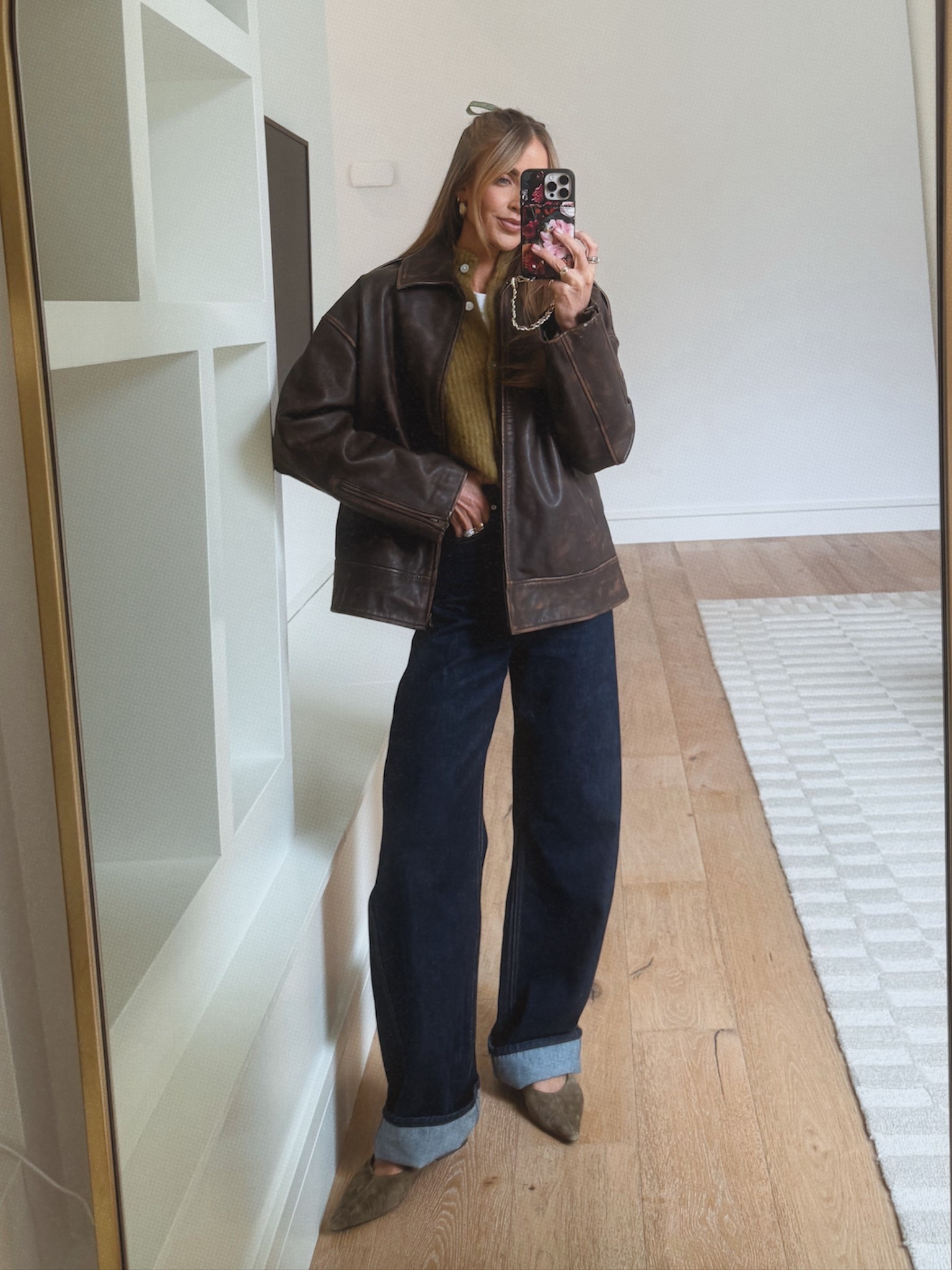 Today’s sport mom fit 🫶🏻

Sweater small
Jacket small
Jeans 24