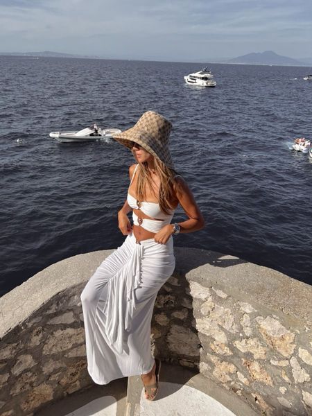 White vacation outfit

#LTKTravel #LTKSwim #LTKStyleTip