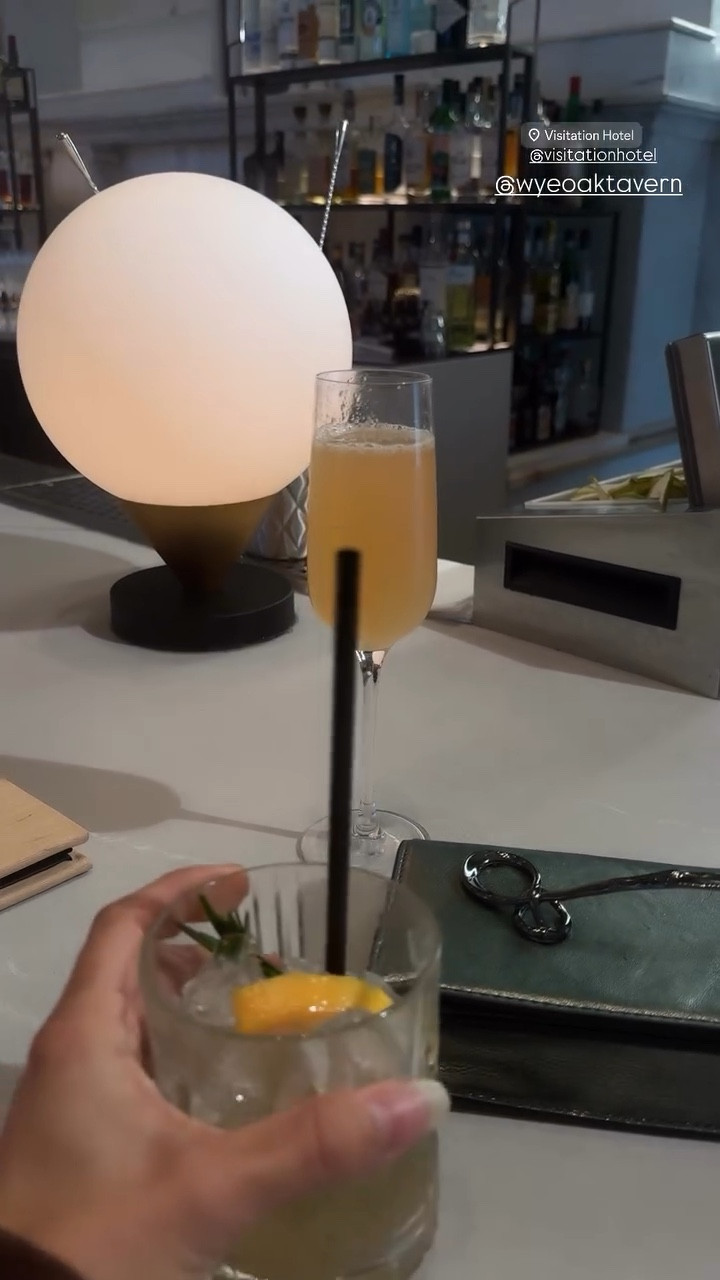 @visitationhotel  @wyeoaktavern 

#LTKHoliday #LTKU #LTKParties