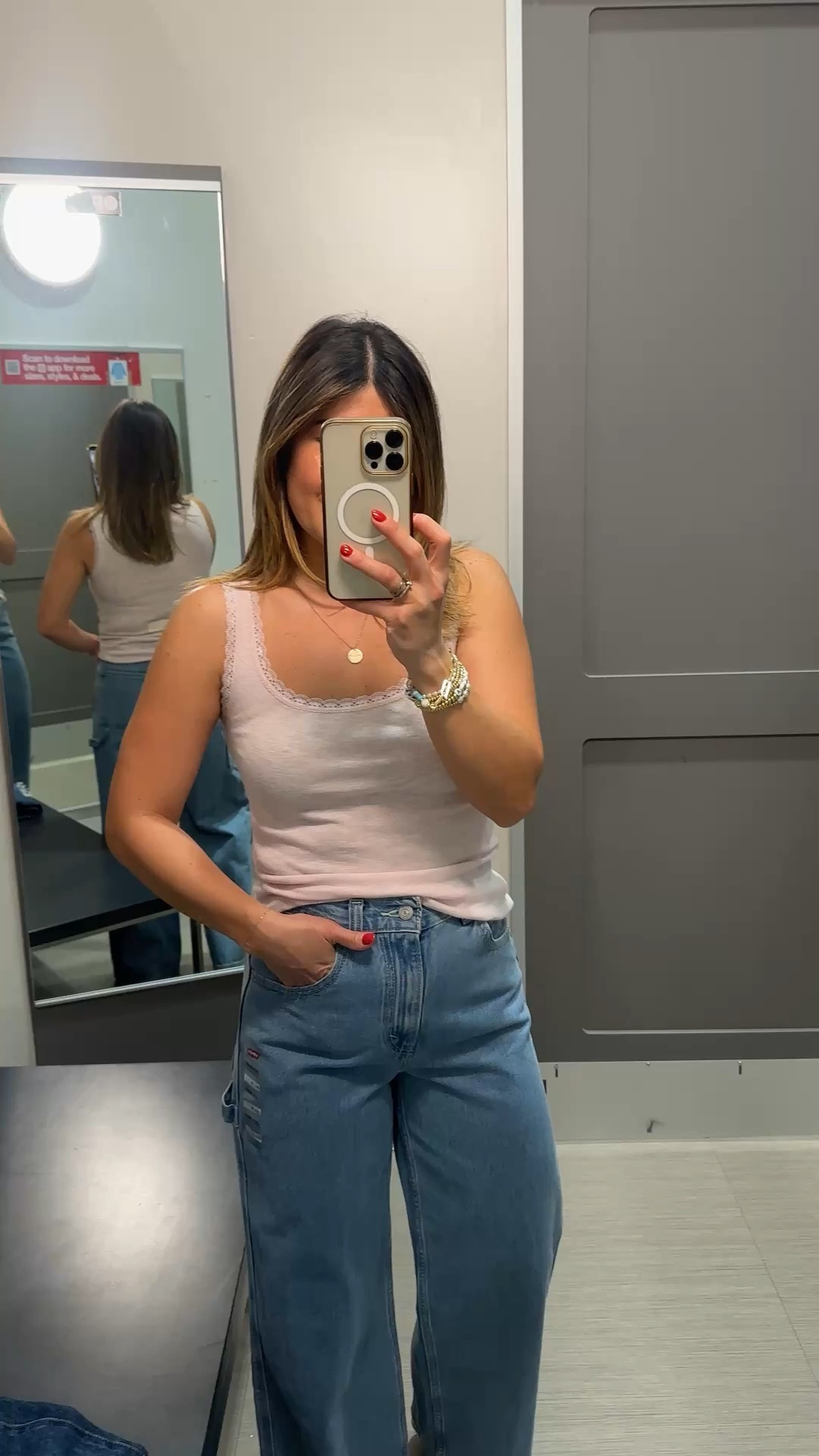 These cinch waist Levi’s are so flattering and good!!
Top size xs
Jeans size 25

#LTKootd #LTKSeasonal #LTKgrwm