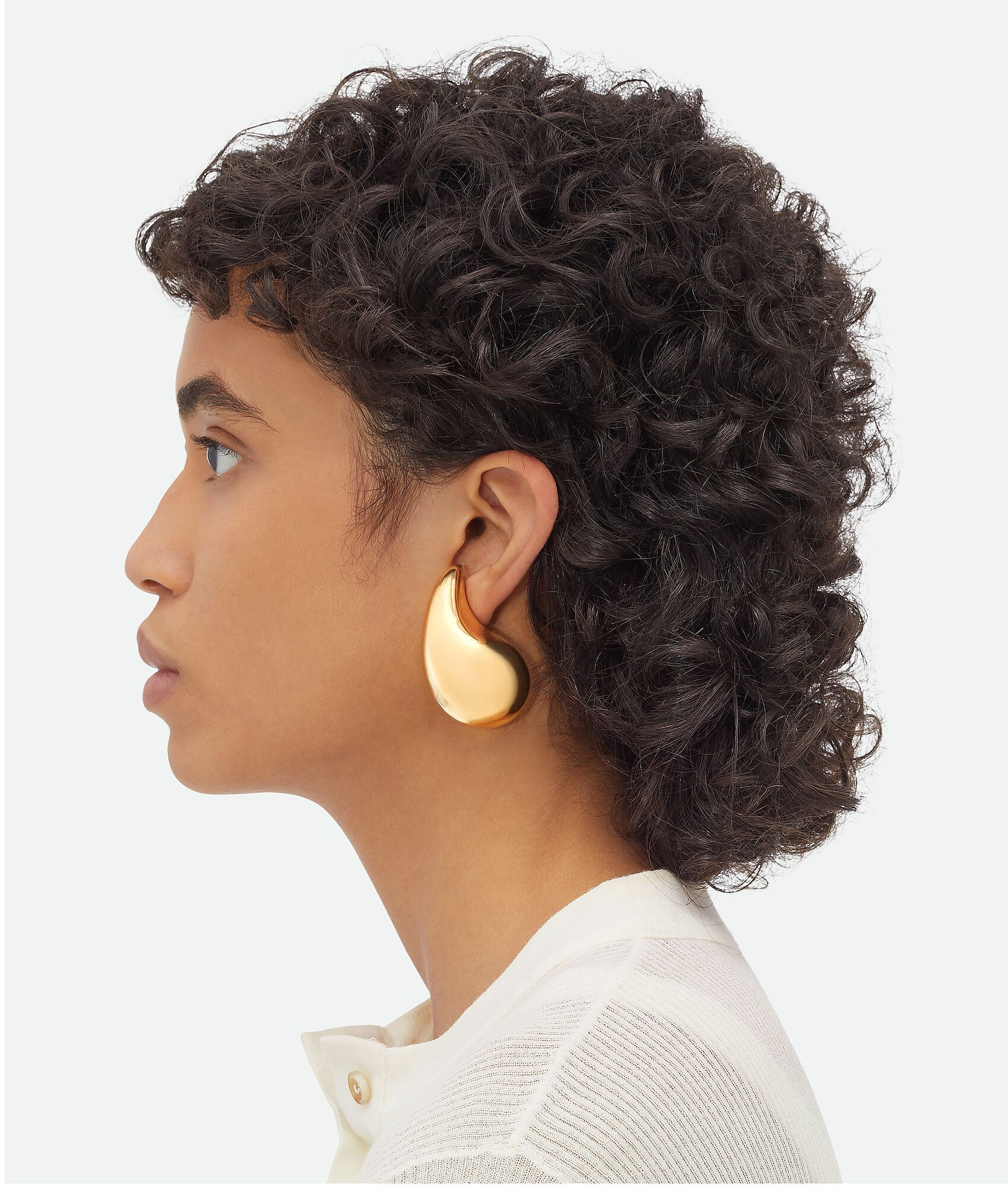 Women's Large Drop Earrings in Yellow gold | Bottega Veneta GB | Bottega Veneta