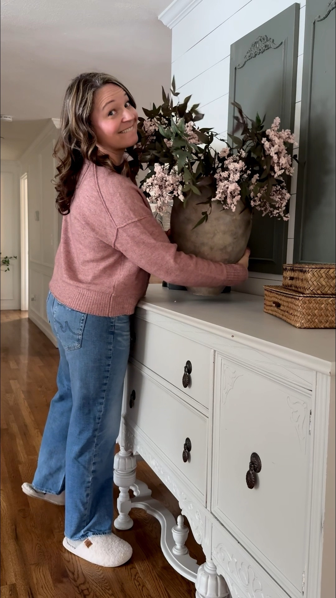 Not to be dramatic, but these pink ones just restocked. Viral berries hurry before they’re out of stock again. They come in a pack of three.