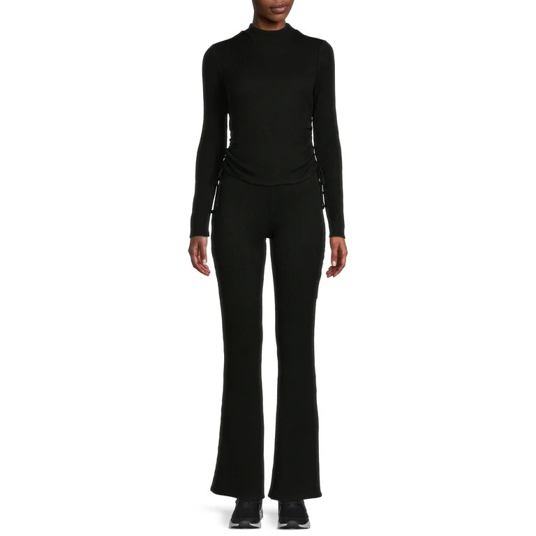 No Boundaries Junior's Mock Neck Top and Flared Pants, 2-Piece Set | Walmart (US)