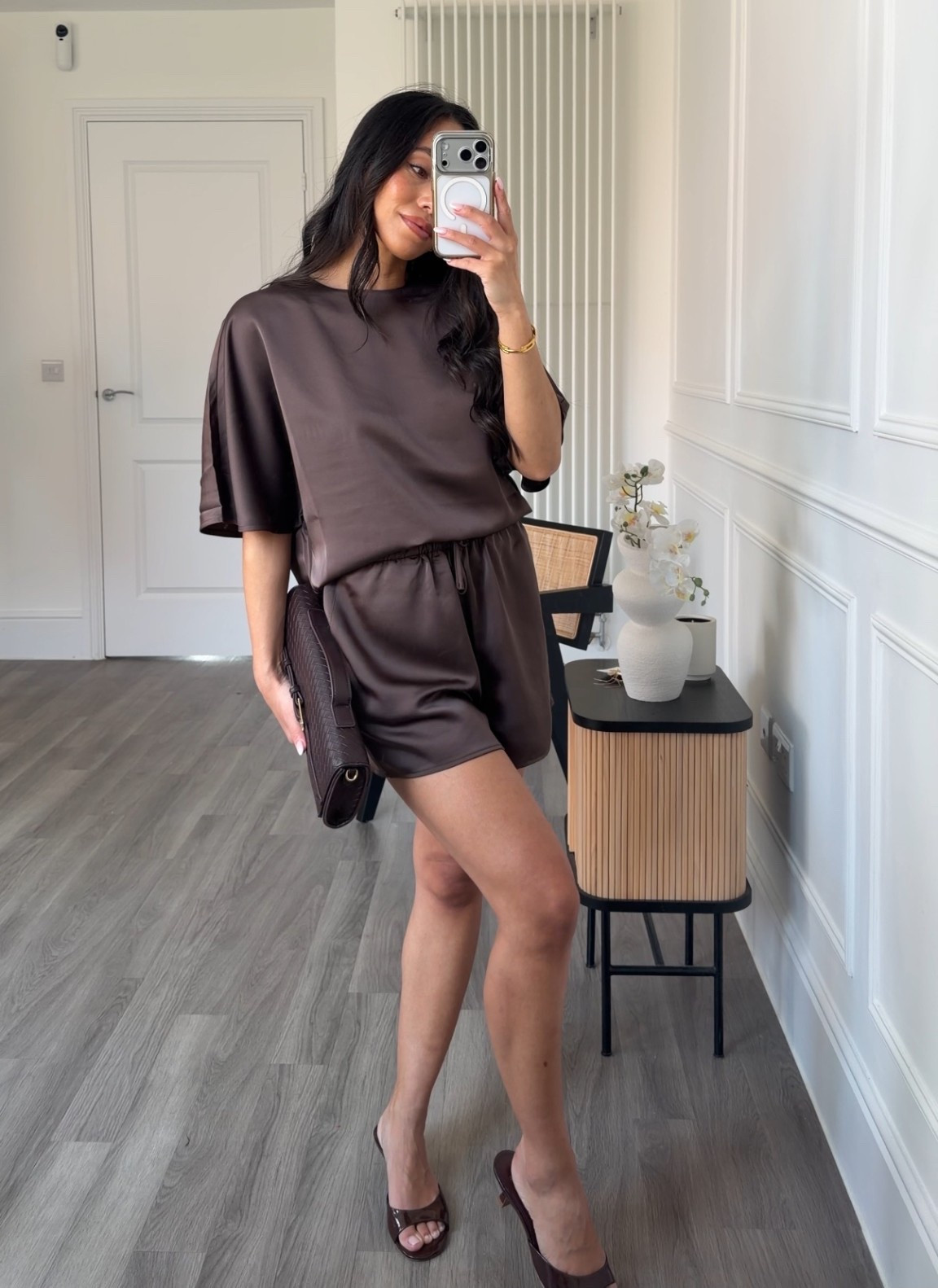 Satin co ord set for spring summer 🤎 all sizes in stock in the brown 

I’m wearing size XS/ size 6 

#LTKeurope #LTKspring #LTKstyletip