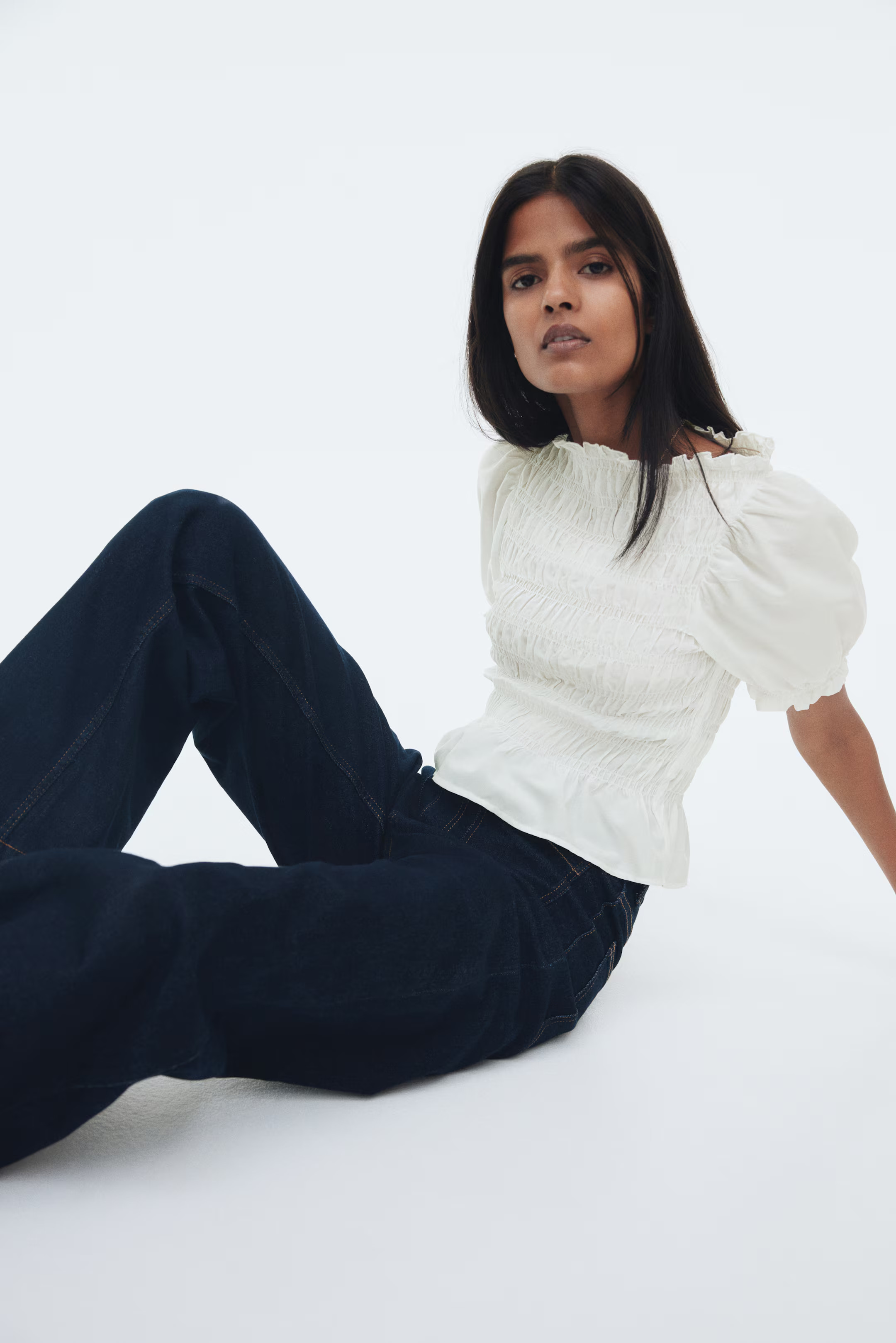 Smocked blouse - White - Ladies | H&M GB | H&M (UK, MY, IN, SG, PH, TW, HK)