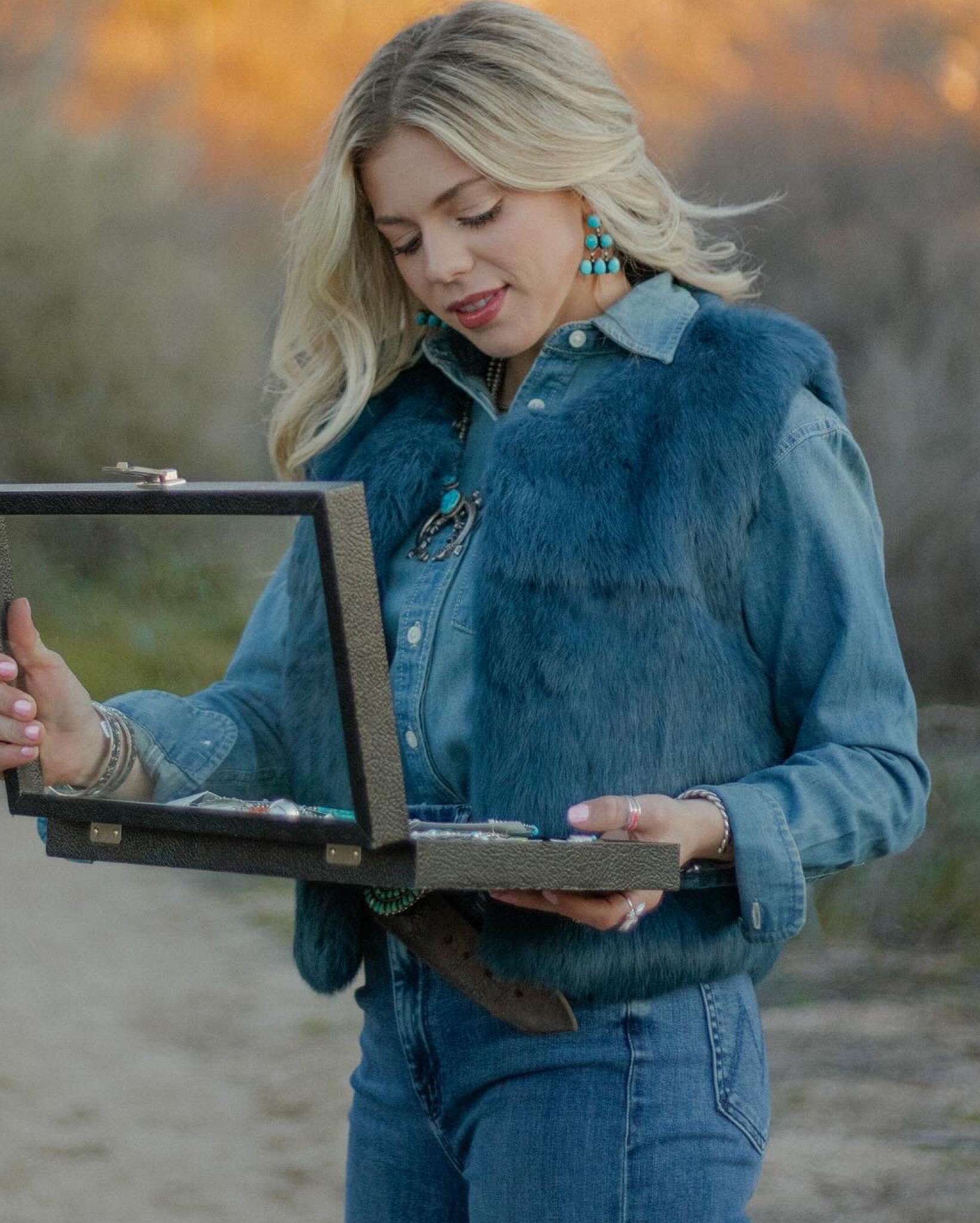 Western Fashionnnnn 

#LTKstyletip #LTKtravel #LTKSeasonal