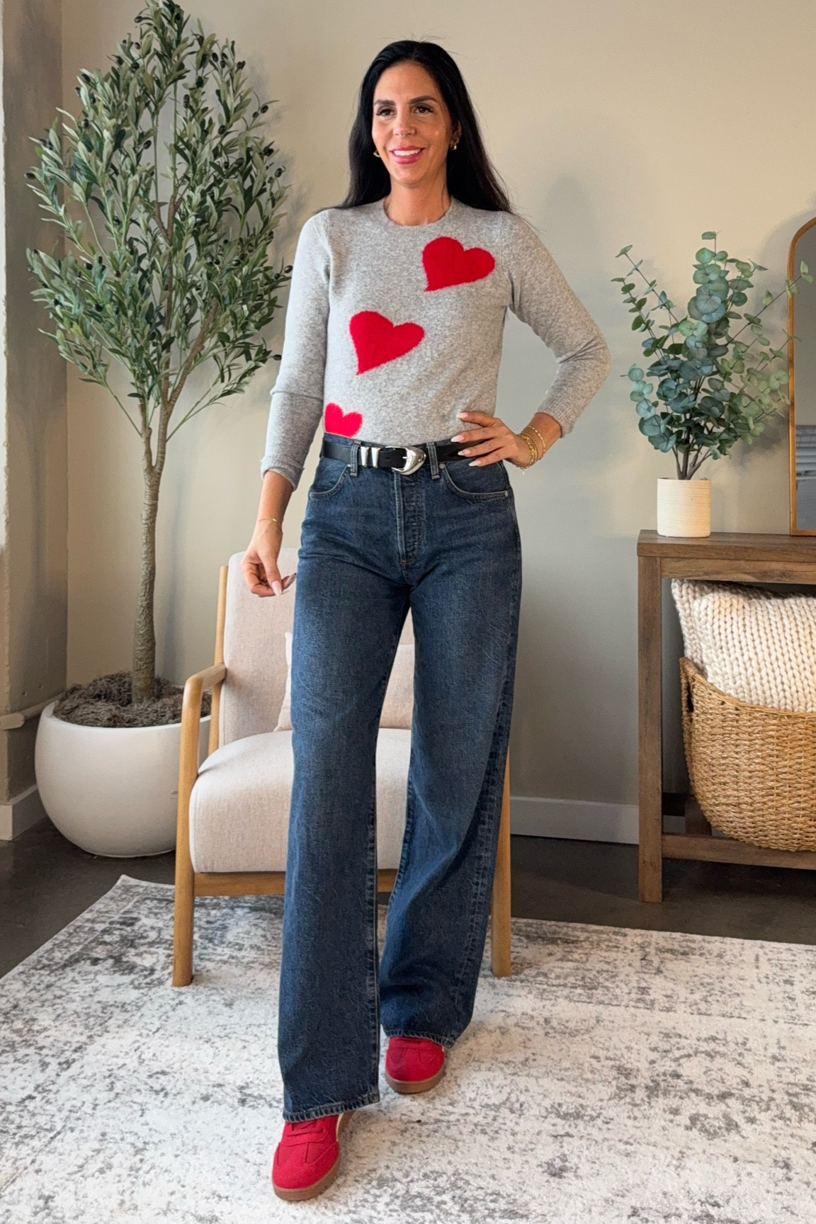 Super soft sweater - heart and Valentine’s Day - small Denim
Denim- small 

#LTKU #LTKOver40 #LTKFindsUnder100