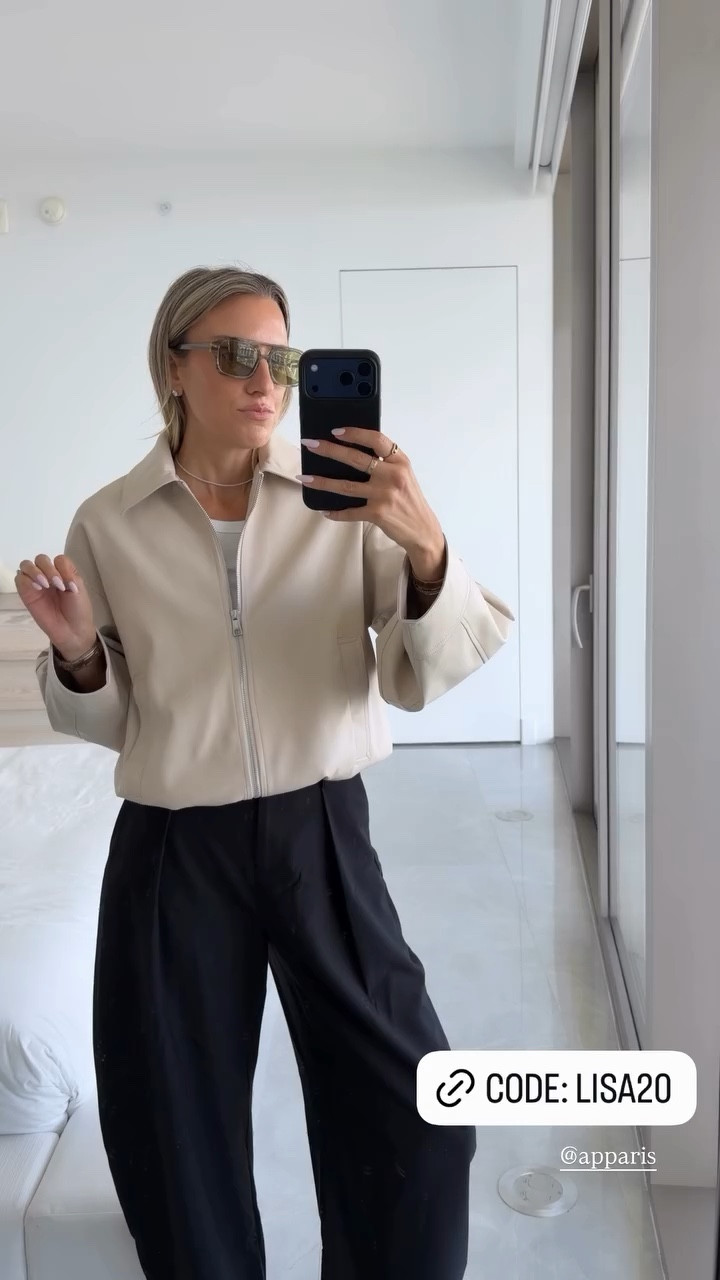 Obsessed with this SANS leather jacket from @apparis. It’s so good for spring!

Paired it with my favorite @DISSH pants 

Use my code LISA20

Spring outfit 2026, work outfits, business casual workwear 

#LTKWorkwear #LTKootd