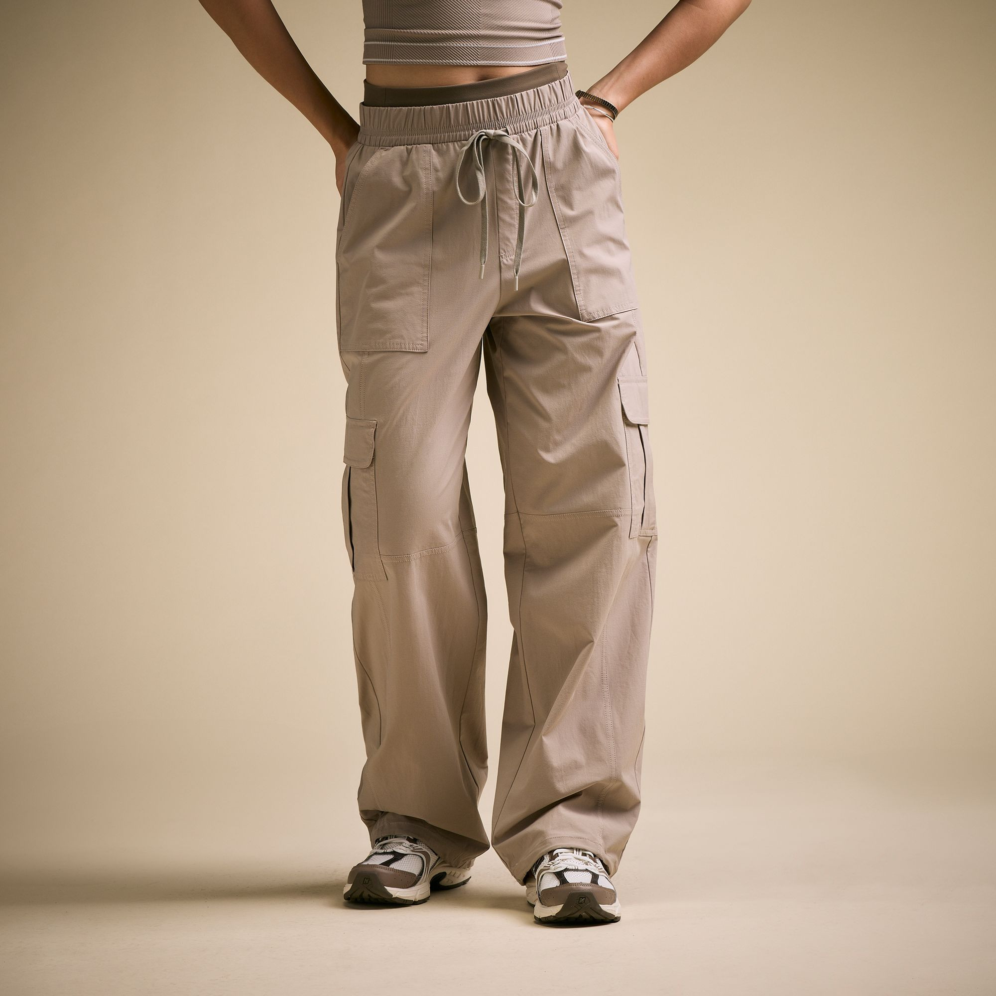 CALIA Women's Nyluxe Cinch Cargo Pants, Large, Rich Brown | DICK'S Sporting Goods