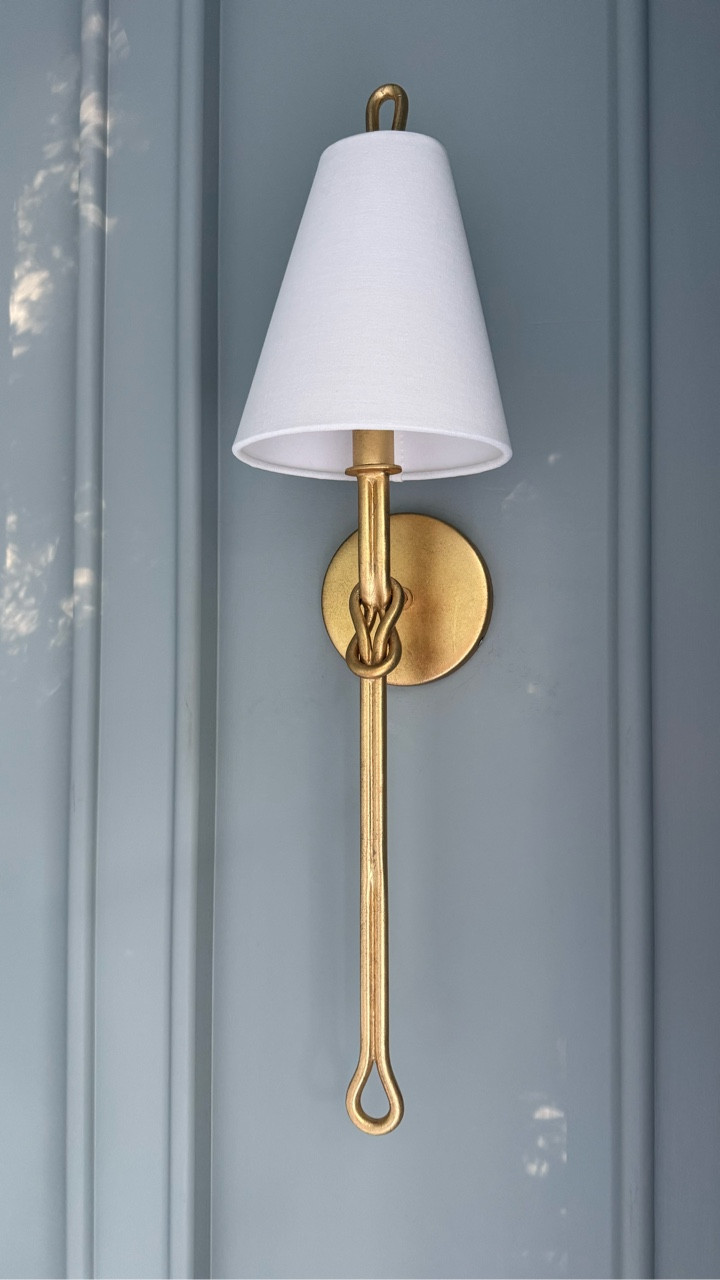 A lovely morning for a lovely shade a blue. 

In this office, Sherwin Williams Eventide brings the perfect balance of depth and serenity. By day, it feels fresh and airy with natural light pouring in. By evening, it transforms into a cozy, dramatic backdrop, totally ideal for a space where creativity meets focus.

#thorntonid #swcolorlove #swdesignpros #sw #sherwinwilliamspaint #eventide #sweventide