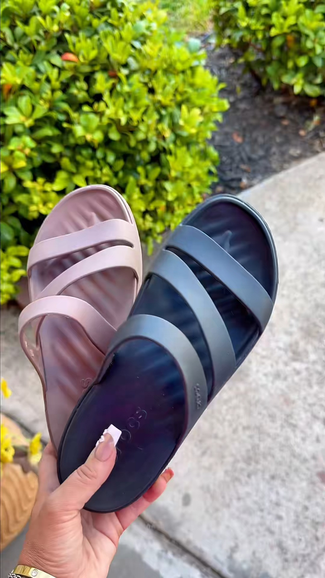 The crocs getaway sandals are one of my faves from crocs bc they’re so comfortable! Perfect for traveling! #crocs #crocsgetawaystrappy #springglowup #comfortablesandals #ad 

 #LTKootd #LTKActive #LTKTravel