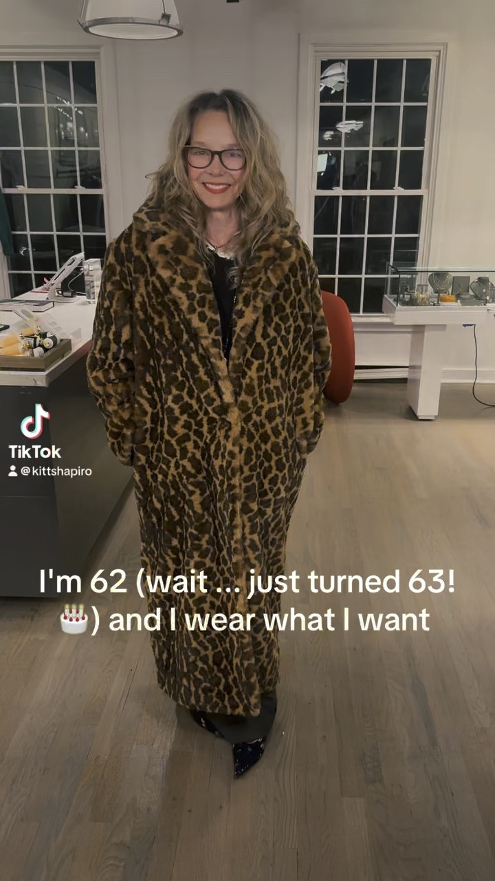 Faux fur coats are all the rage this season! Make sure you add some animal print to your wardrobe. 😎


#LTKSeasonal