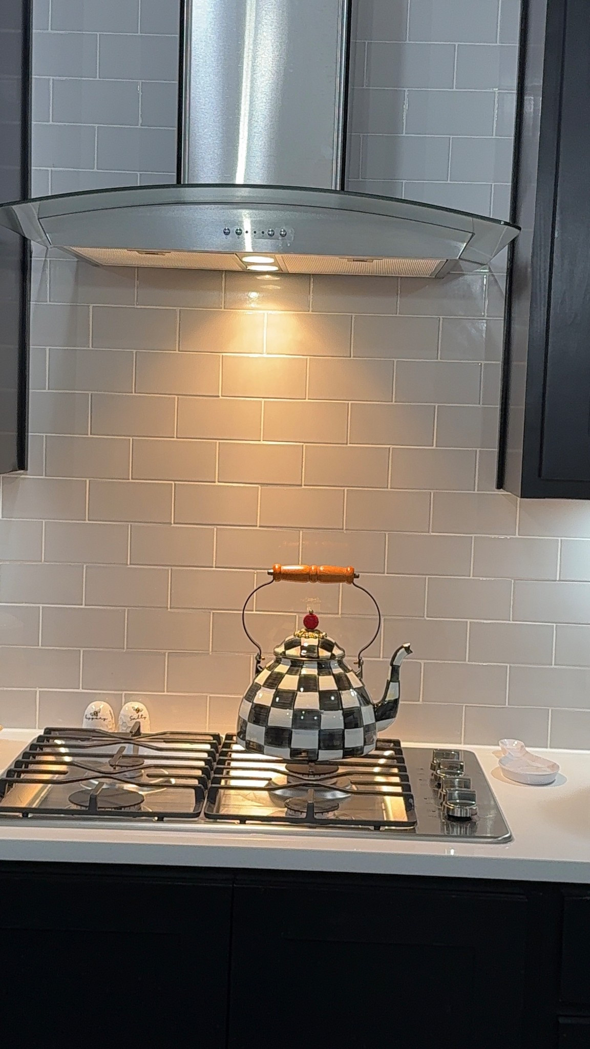 Mackenzie Childs courtly check kettle♟️

#LTKWedding #LTKHome #LTKGiftGuide