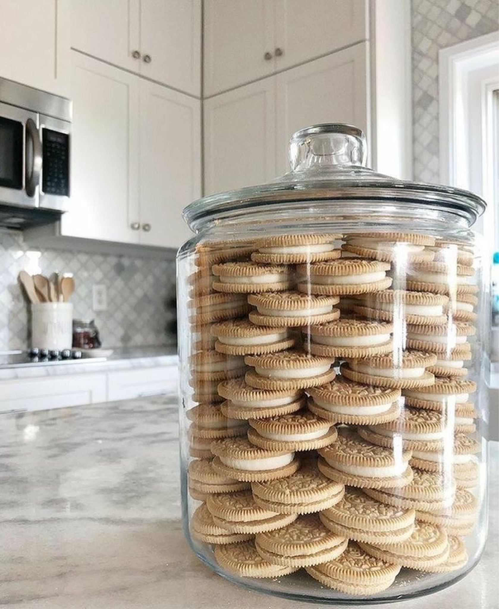cookie jar organizer 🍪 

#pantry #pantryorganizer #pantrystorage #kitchenpantry #pantrybaskets

#LTKhome