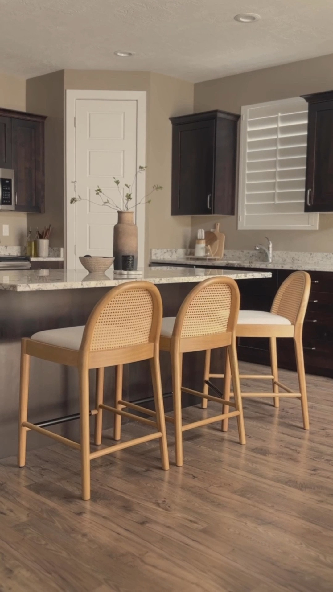 Simplicity in form, comfort in every detail.
17” high-density foam, wood legs, and floor-safe pads — balanced and beautiful

#JapandiStyle #MinimalHome #homestyling #cozyhome #homedecor #homeinspo

#LTKStyleTip #LTKSaleAlert #LTKHome