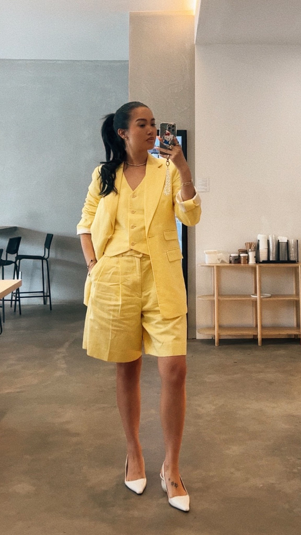 This is an oldie but goodie from Banana Republic, linked similar short suits xx