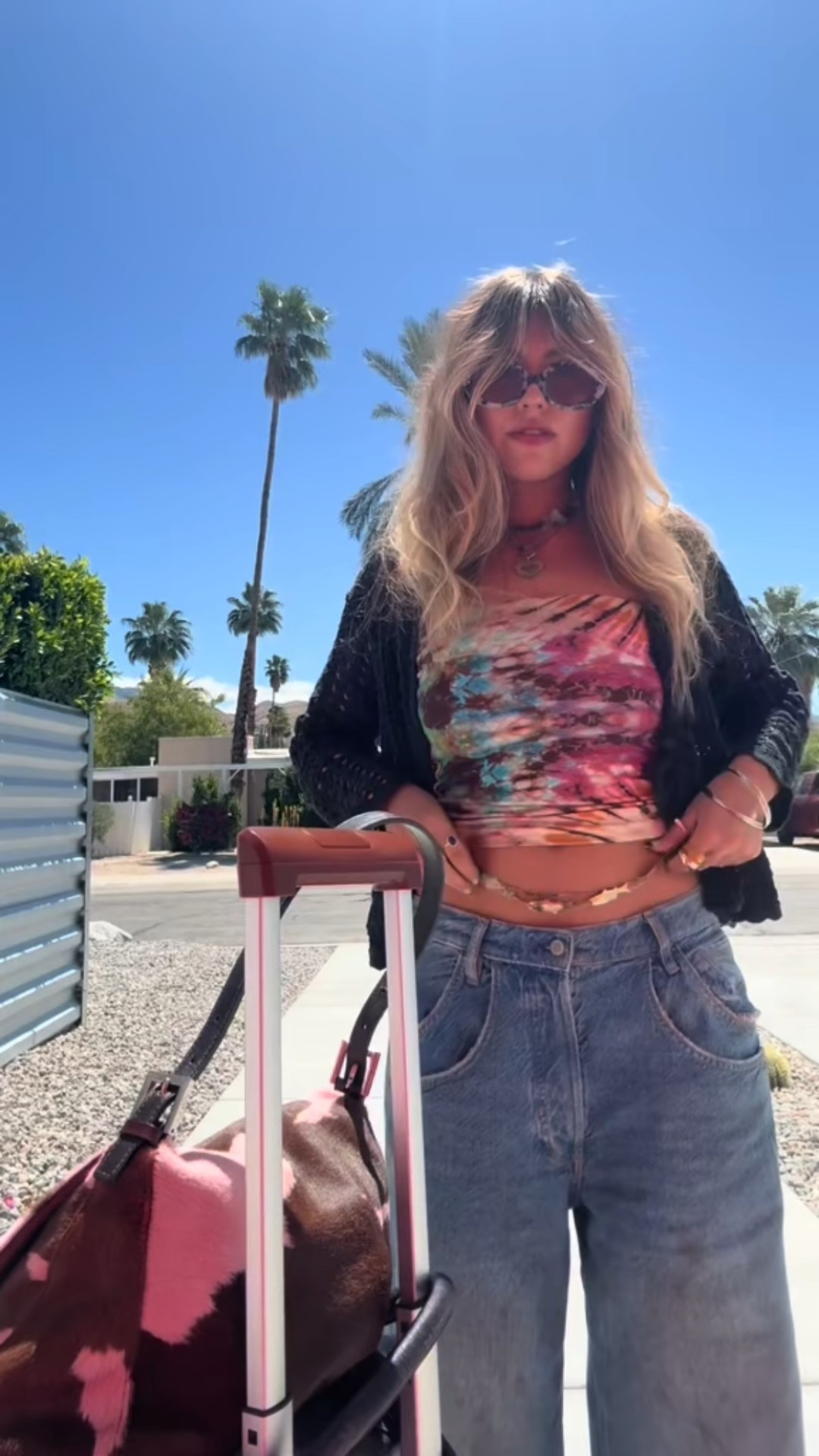 baggy jeans & my travel must-have carry-ons!