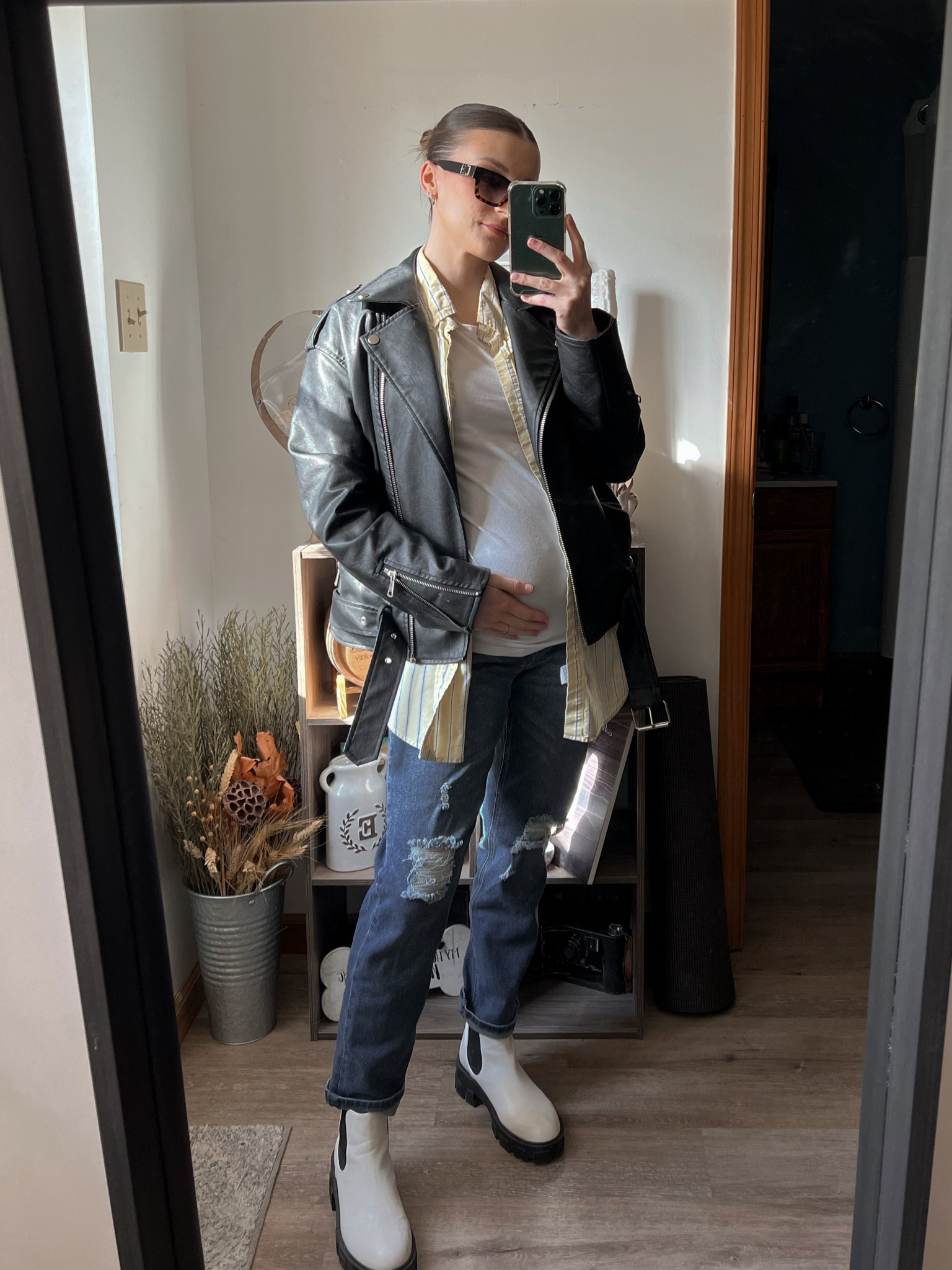 Maternity jeans, white tee, yellow button up, topped with a leather jacket 

#LTKfit #LTKFind #LTKstyletip