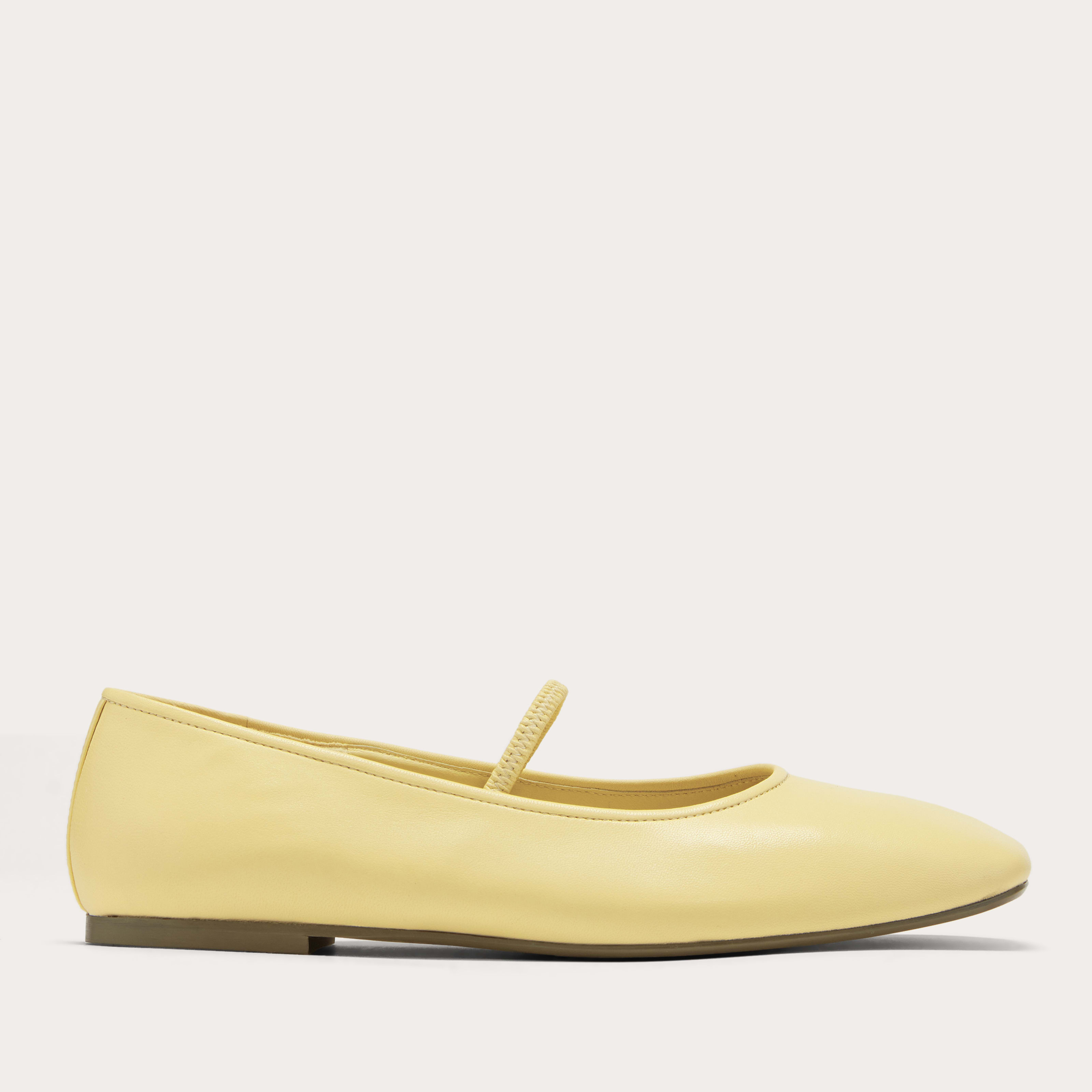 Day Mary Jane by Everlane in Straw, Size 6.5 | Everlane
