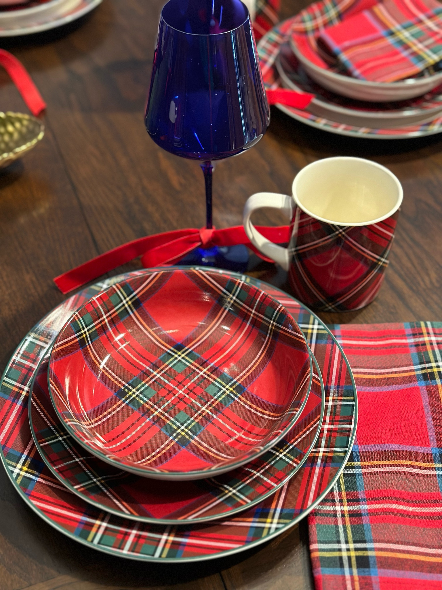 Christmas Table Setting! 

#LTKStyleTip #LTKGiftGuide #LTKSeasonal