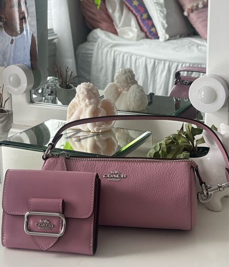 My birthday gift how cuteeee this pink coach bag that goes w every outfit 

#LTKstyletip #LTKbeauty #LTKGala