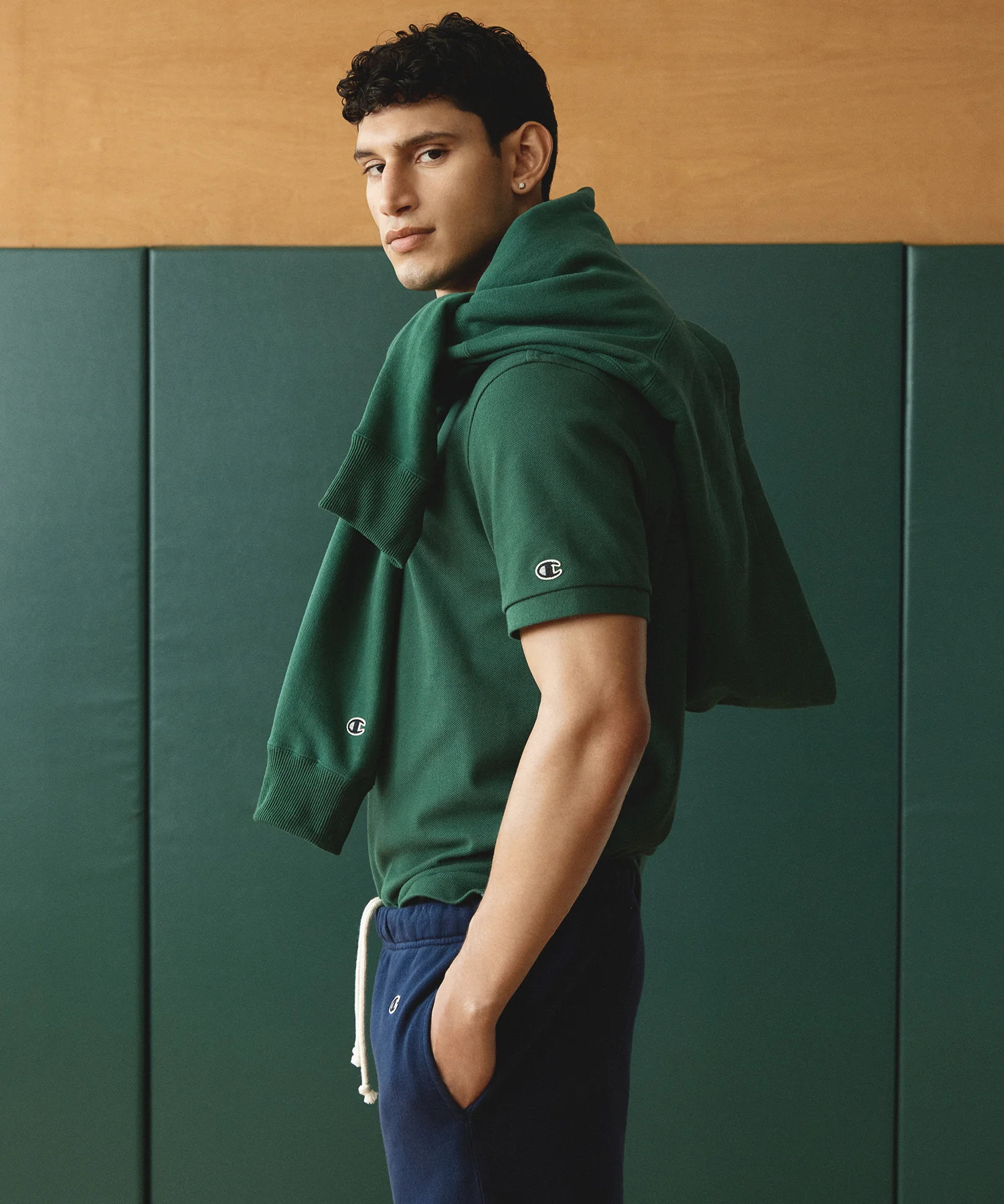 Relaxed Hoodie in Collegiate Green | Todd Snyder