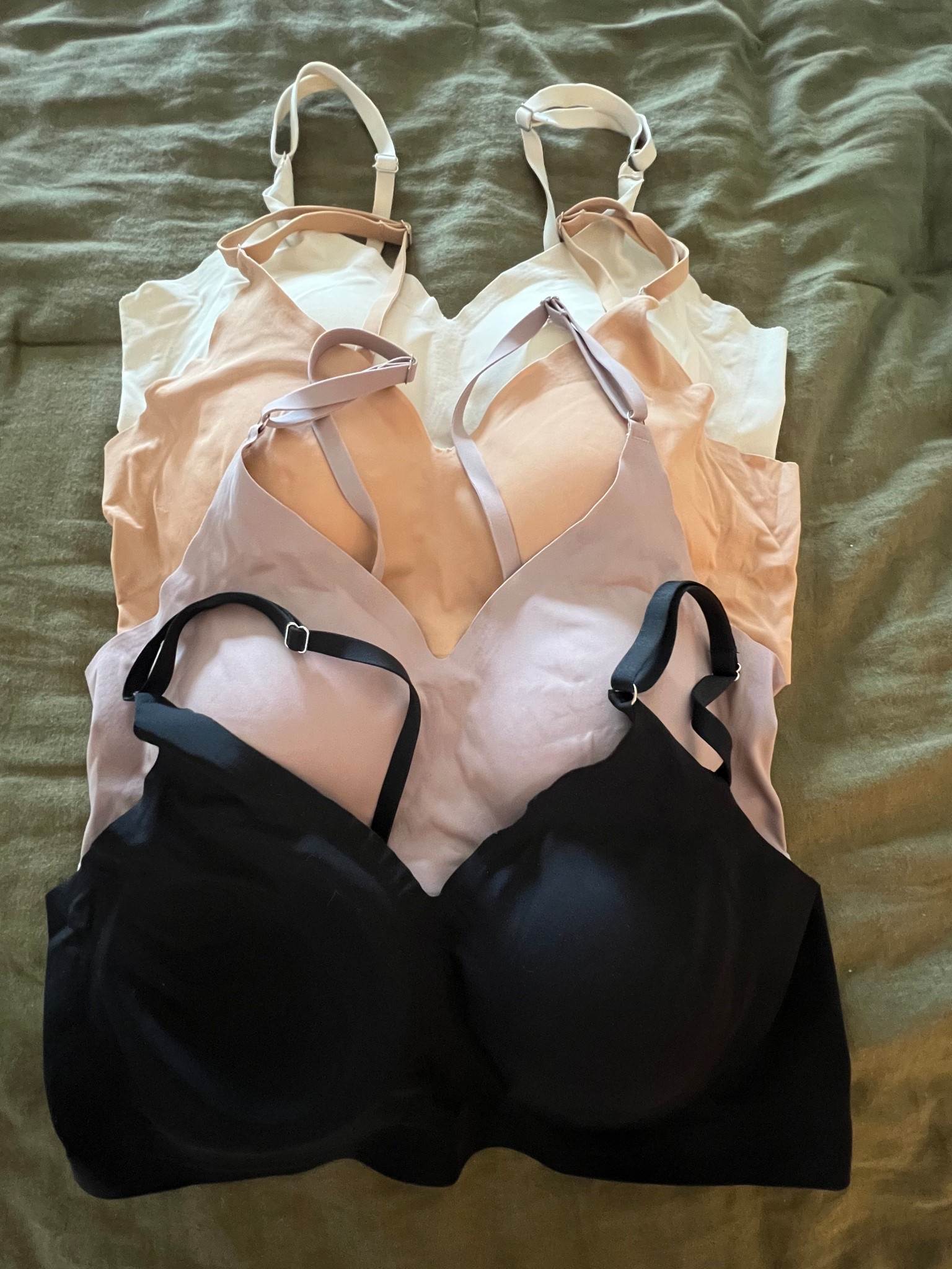 The best tshirt bras from Amazon! A Skims dupe! 

#LTKFindsUnder50 #LTKStyleTip #LTKWorkwear