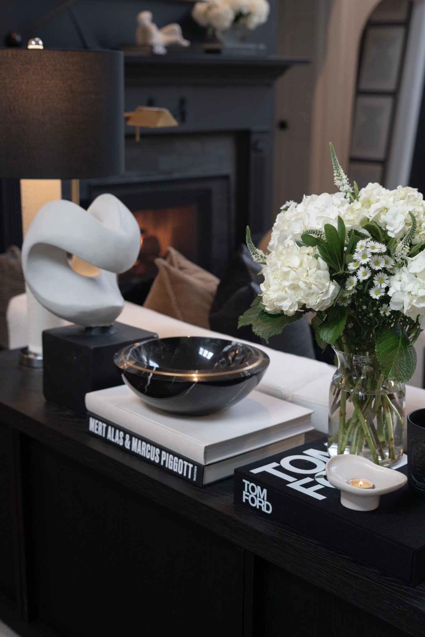 Floating in a fantasy…. I cannot get enough! The flowers are the perfect touch! 



#LTKHome #LTKOver40 #LTKSaleAlert