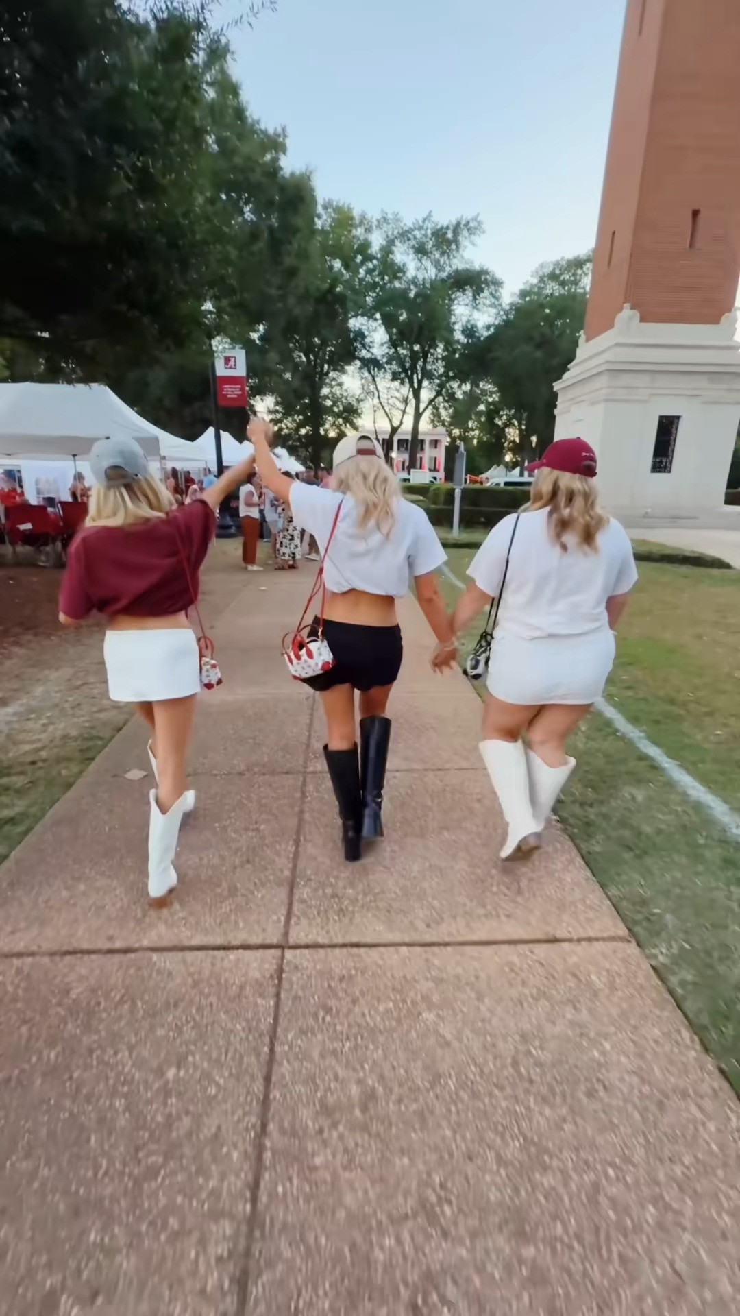 Crimson style inspo 💋 this Stoney Clover Alabama outfit is perfect for tailgates, sorority game days, or travel days to Tuscaloosa. Linking the look! #StoneyClover #CollegeStyle #AlabamaGameDay 

 