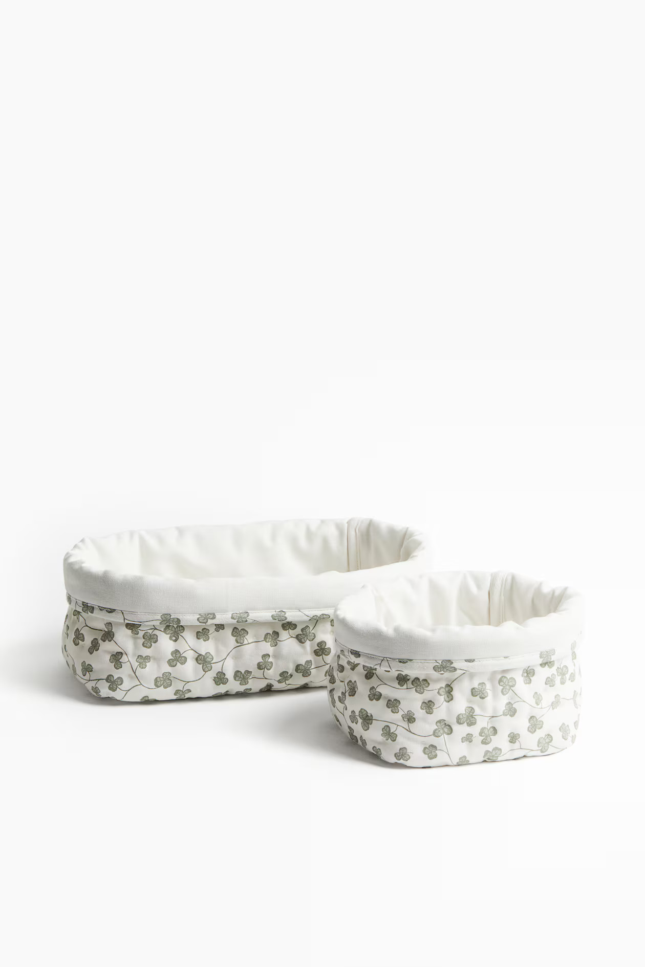 2-pack quilted storage baskets - White/Clovers - Home All | H&M GB | H&M (UK, MY, IN, SG, PH, TW, HK)