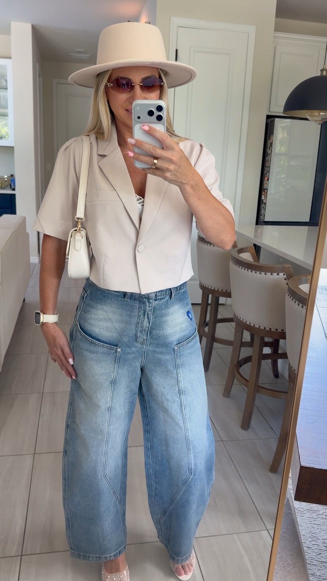 The jeans I’ll be wearing on repeat. 🤍 Soft denim, amazing quality, and they can easily go from a casual daytime look to dinner with a quick shoe change. Wearing size 28 at 5’6”.

Use my code: ALENA15A for extra 15% off  🤍🫶 (expires on 11/26) 


barrel jeans outfit, Amazon denim, casual outfits for women, elevated casual style, women’s fashion, everyday wardrobe, denim trends, versatile outfits, fashion finds, relaxed jeans

#LTKU #LTKSaleAlert #LTKSeasonal