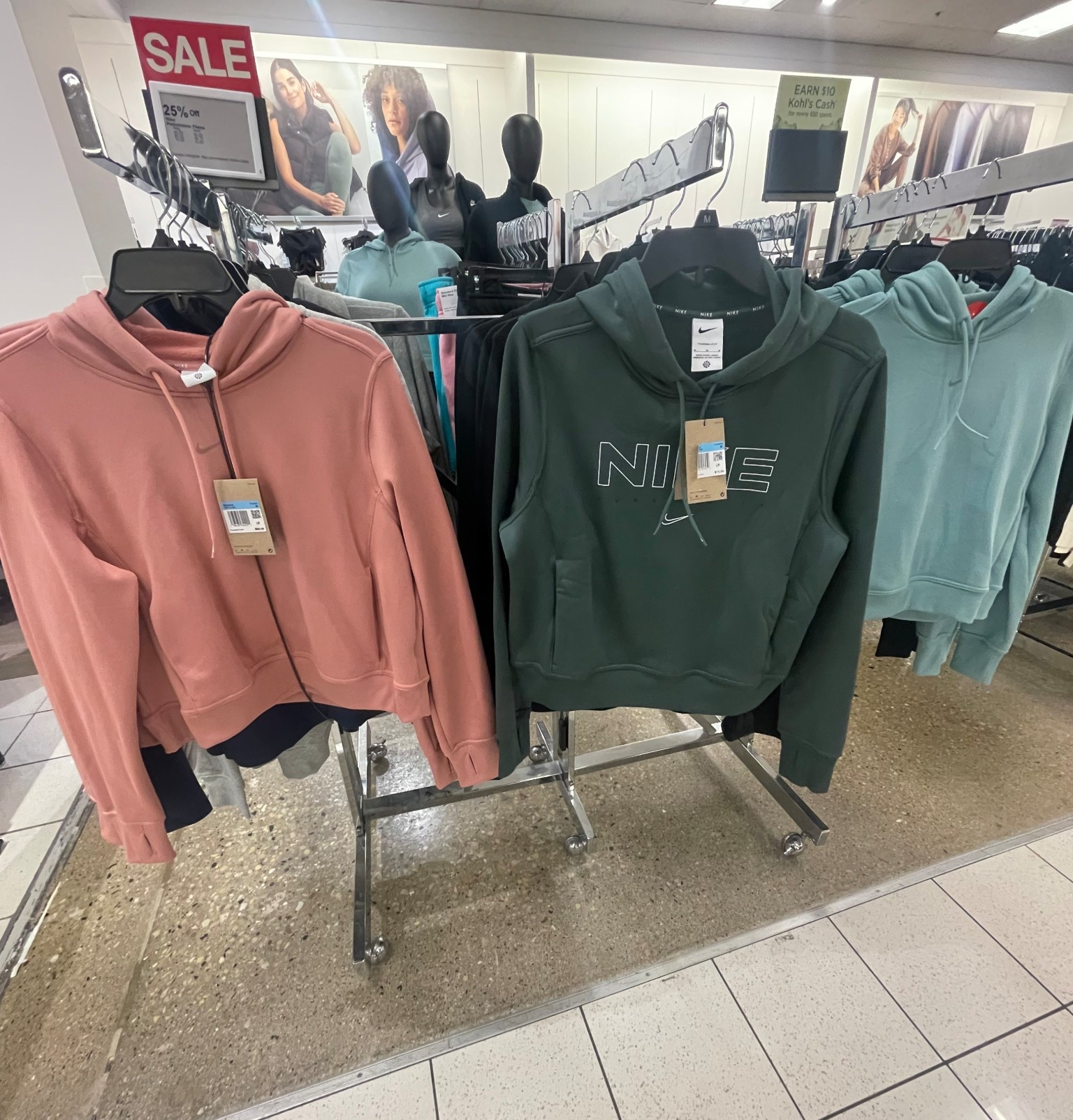 If your teen only wears Nike, @kohls has the cutest sweatshirts on sale 







Nike, teen gift guide, sale alert, affordable fashion 

#LTKSaleAlert #LTKGiftGuide #LTKActive