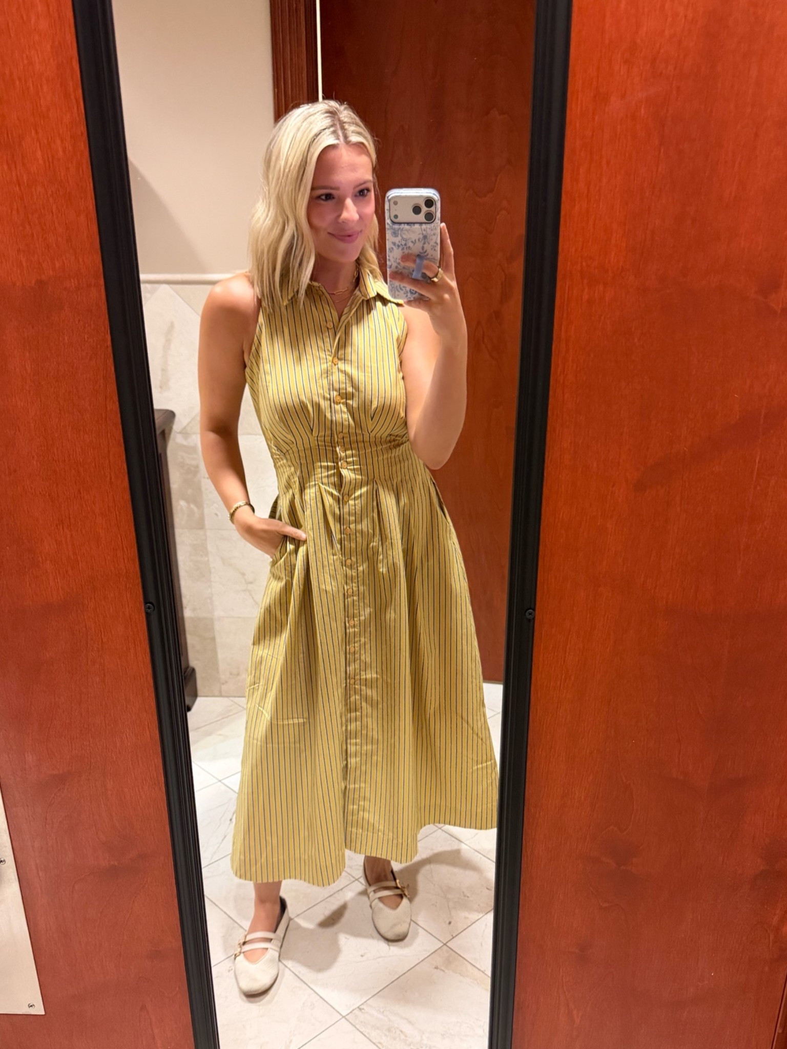 Yall know I love my Tobie line! This is the sleeveless version of the dress and I’m obsessed. Wearing a small

#LTKWorkwear
