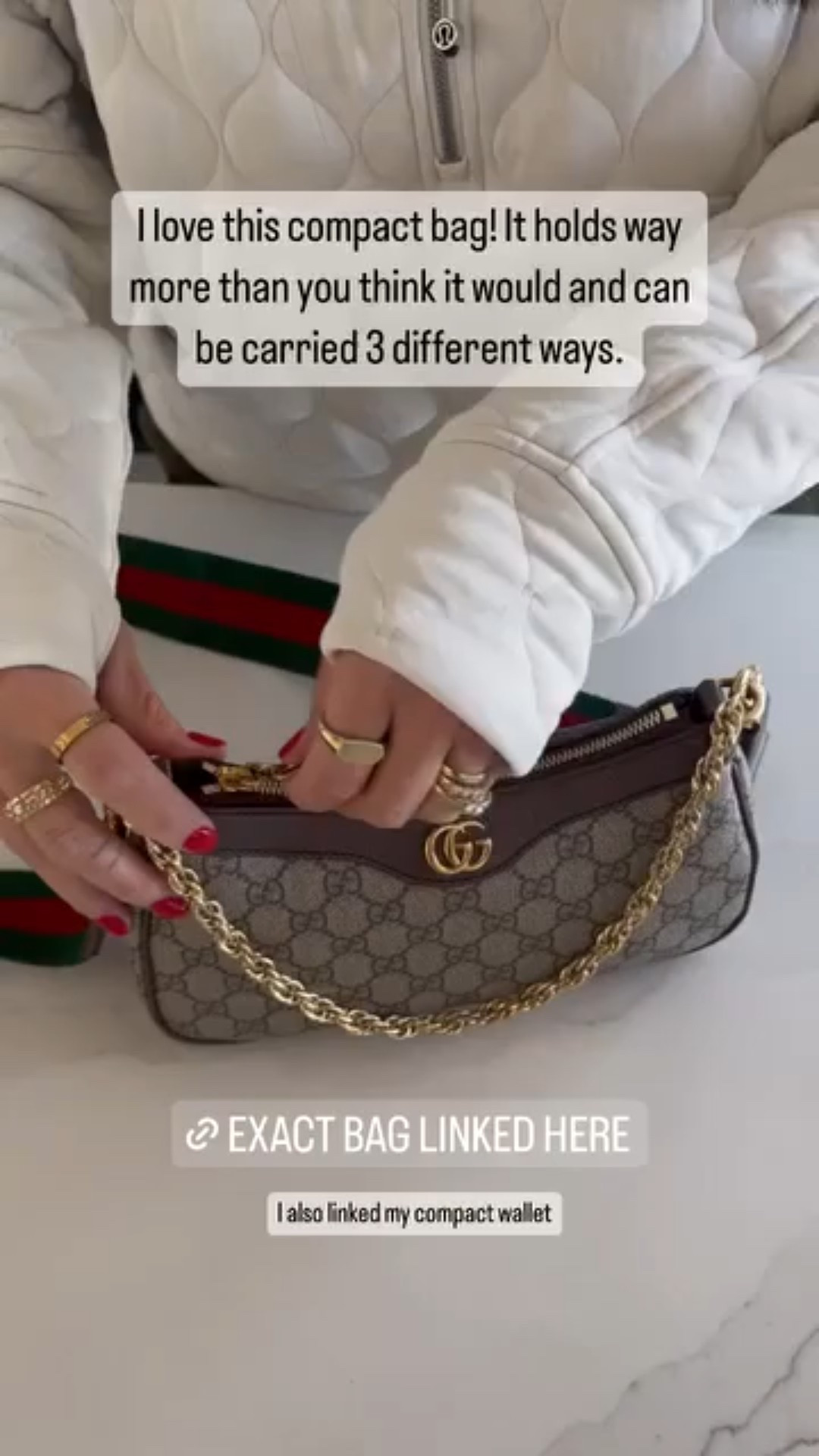 Love this little purse 