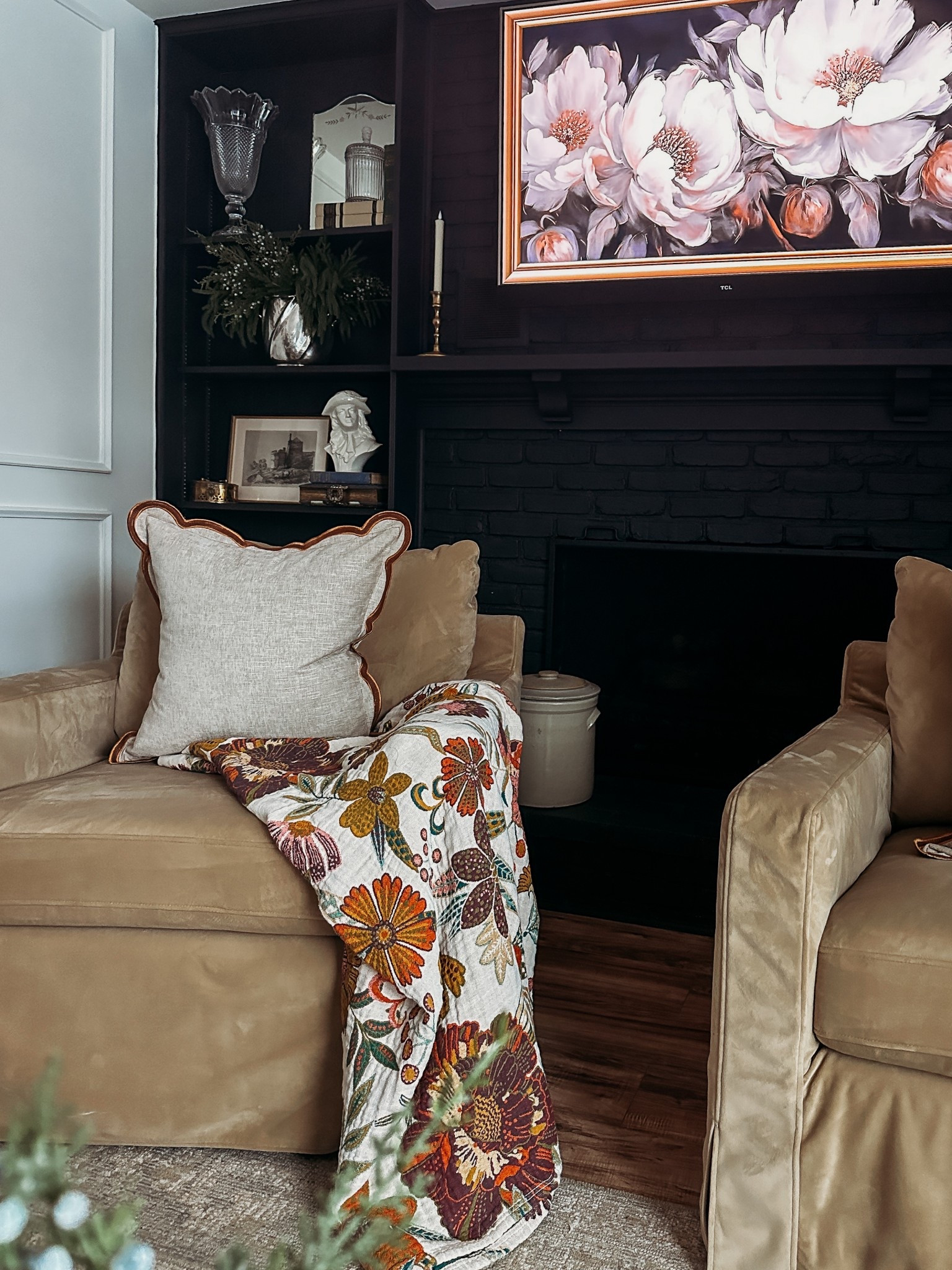 My favorite reversible throw blanket is on sale! It makes a great gift with Mother’s Day right around the corner! It looks like anthropology, but without spending a lot of money

#LTKFindsUnder50 #LTKHome #LTKSaleAlert