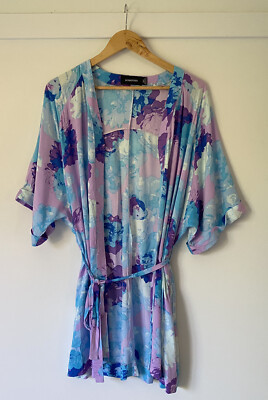 Mink Pink Kimono Size XS/S Purple, Blue and White | eBay AU