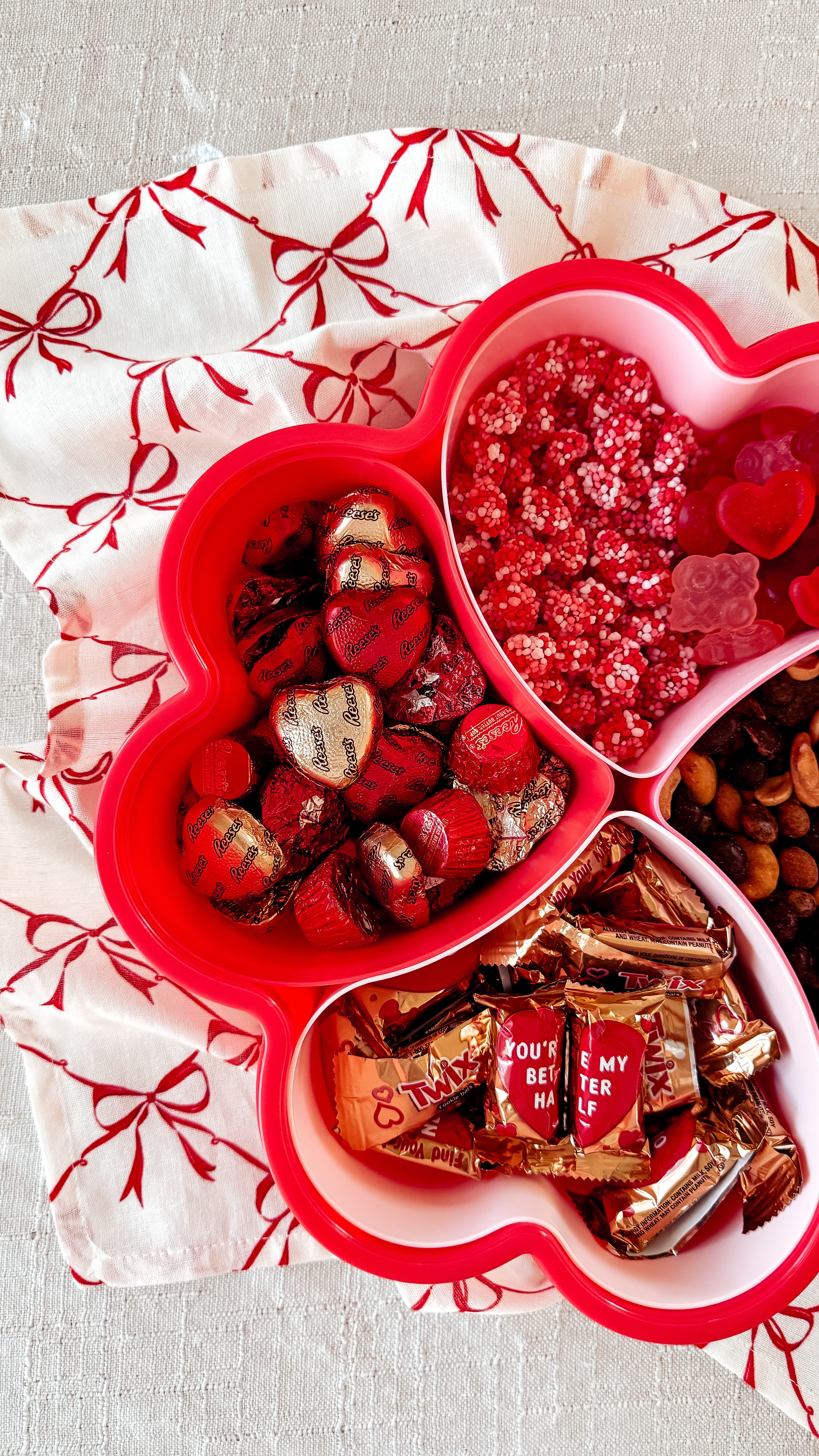 { valentine’s day snack box ❥

Cook With Color Snackle Box . Snack Box Restock . Valentine’s Day Treats . Target Valentine’s Day . Valentine’s Day Party Snacks . Native American Content Creator } 

#LTKSeasonal #LTKWatchNow #LTKParties