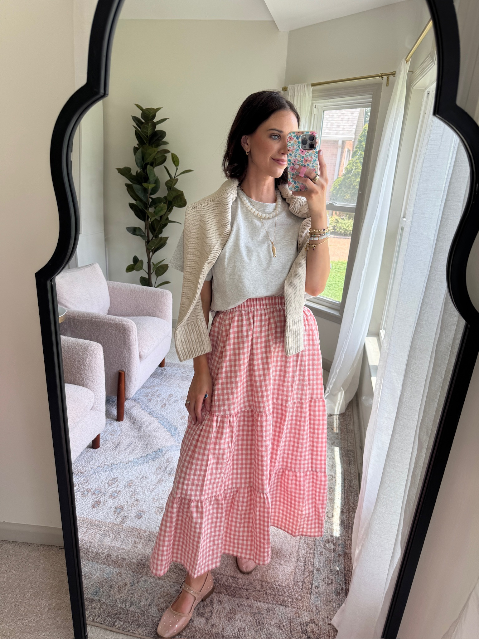 This skirt is so perfect!

amazon, amazon skirts, skirts outfit, tshirt outfit, transitional outfit inspo, teacher outfits, teacher friendly outfits, mom outfits, mom style, hallie ragan

#LTKootd #LTKSeasonal #LTKWorkwear