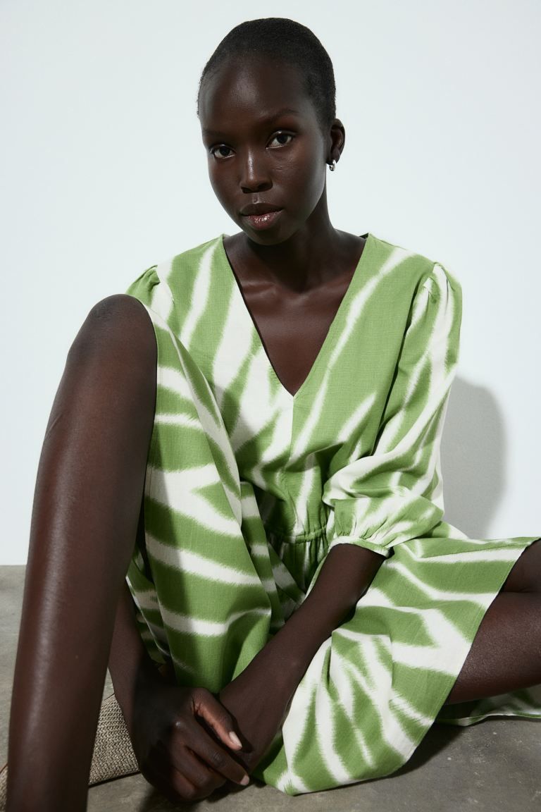 Drawstring-waist Dress - V-neck - 3/4 sleeve - Green/patterned - Ladies | H&M US | H&M (US + CA)