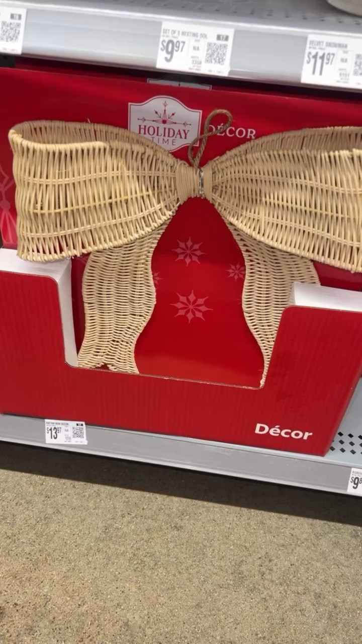 Pottery Barn dupe.