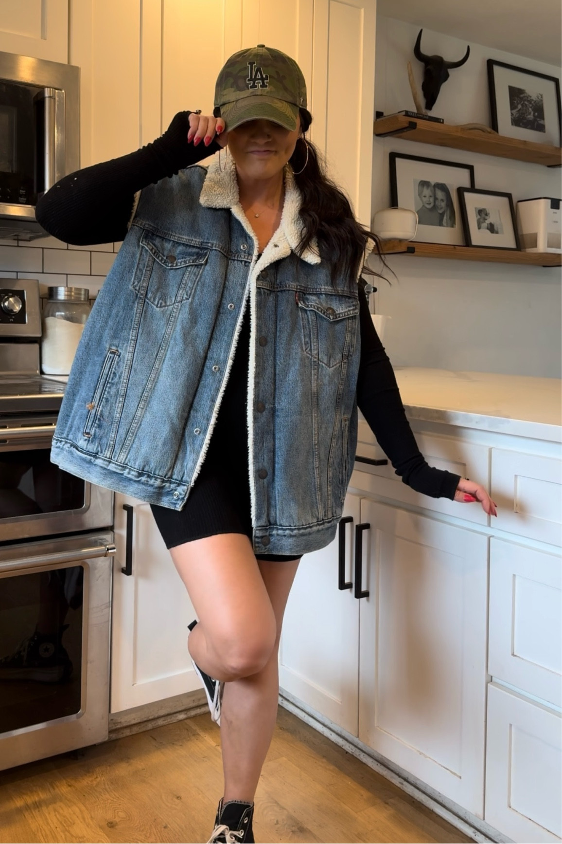 Just because we’re 35 doesn’t mean our outfits have to be boring ✨🖤


Use CODE: HOLLYANN on the romper 😍

Wearing size men’s XXL in the vest. It’s linked as a jacket because I bought the jacket and turned it into the vest.  💓💓