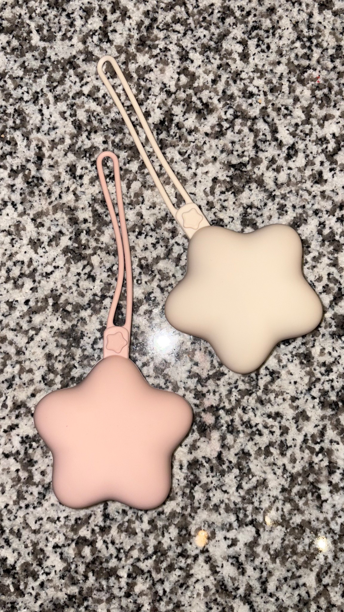 Pacifier Holder Case 🎀

#LTKFindsUnder50 #LTKBaby #LTKSaleAlert