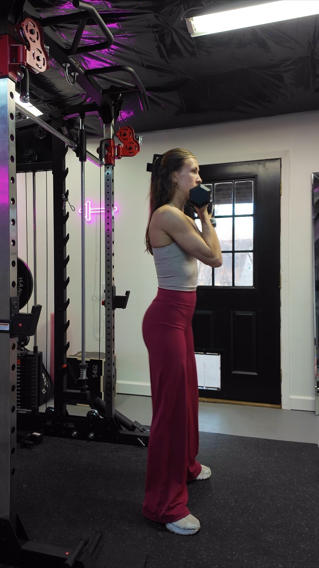 My new favorite yoga pants! They hug all of the right places! 

#LTKootd #LTKfitnessgoals