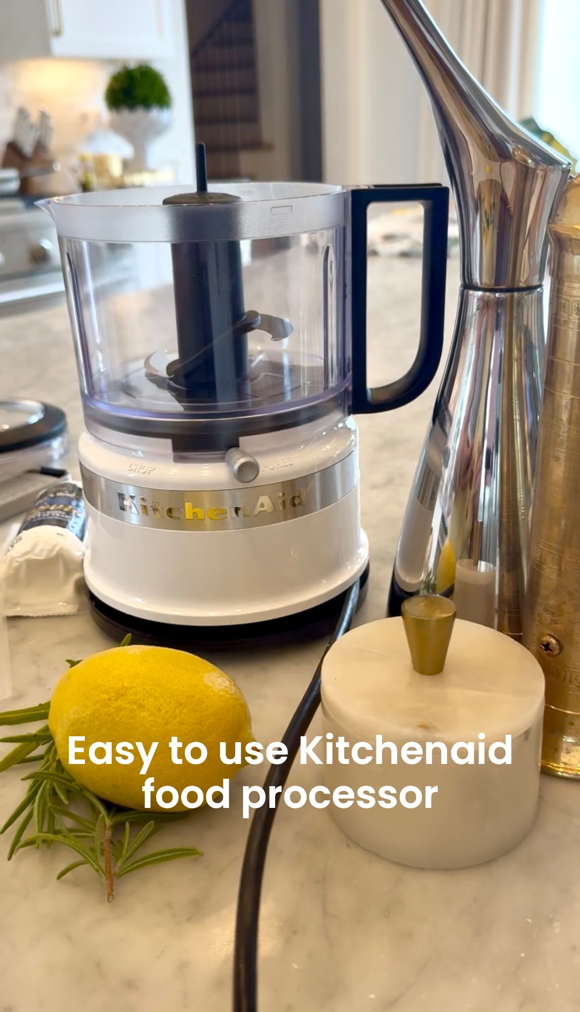Easy to use Kitchenaid food processor!!! And it’s the perfect size!!!

Also linking to similar options below! 

#kitchengadget #amazonfind #kitchenaid #foodprocessor


#LTKHome #LTKfoodie