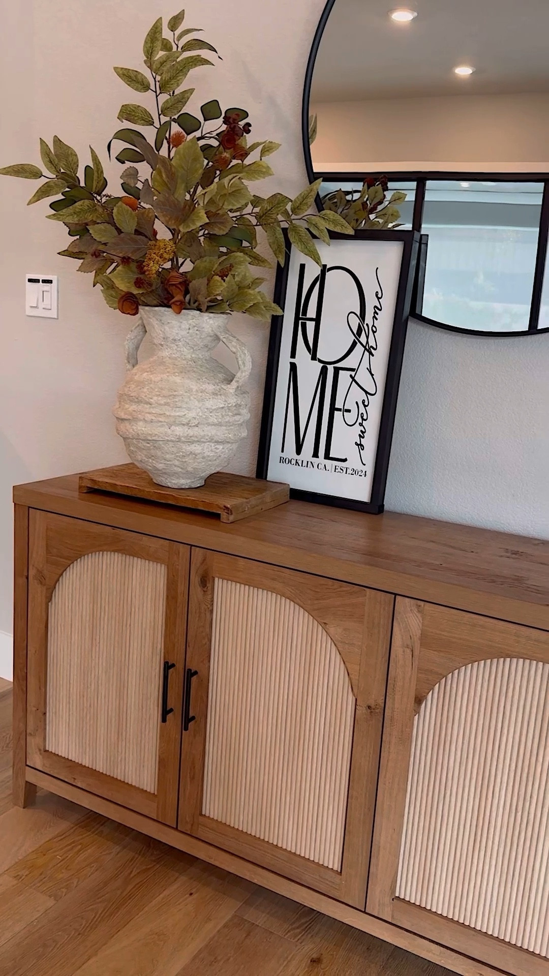 Wayfair sale! 25% off our buffet table



#LTKWatchNow #LTKHome #LTKSaleAlert