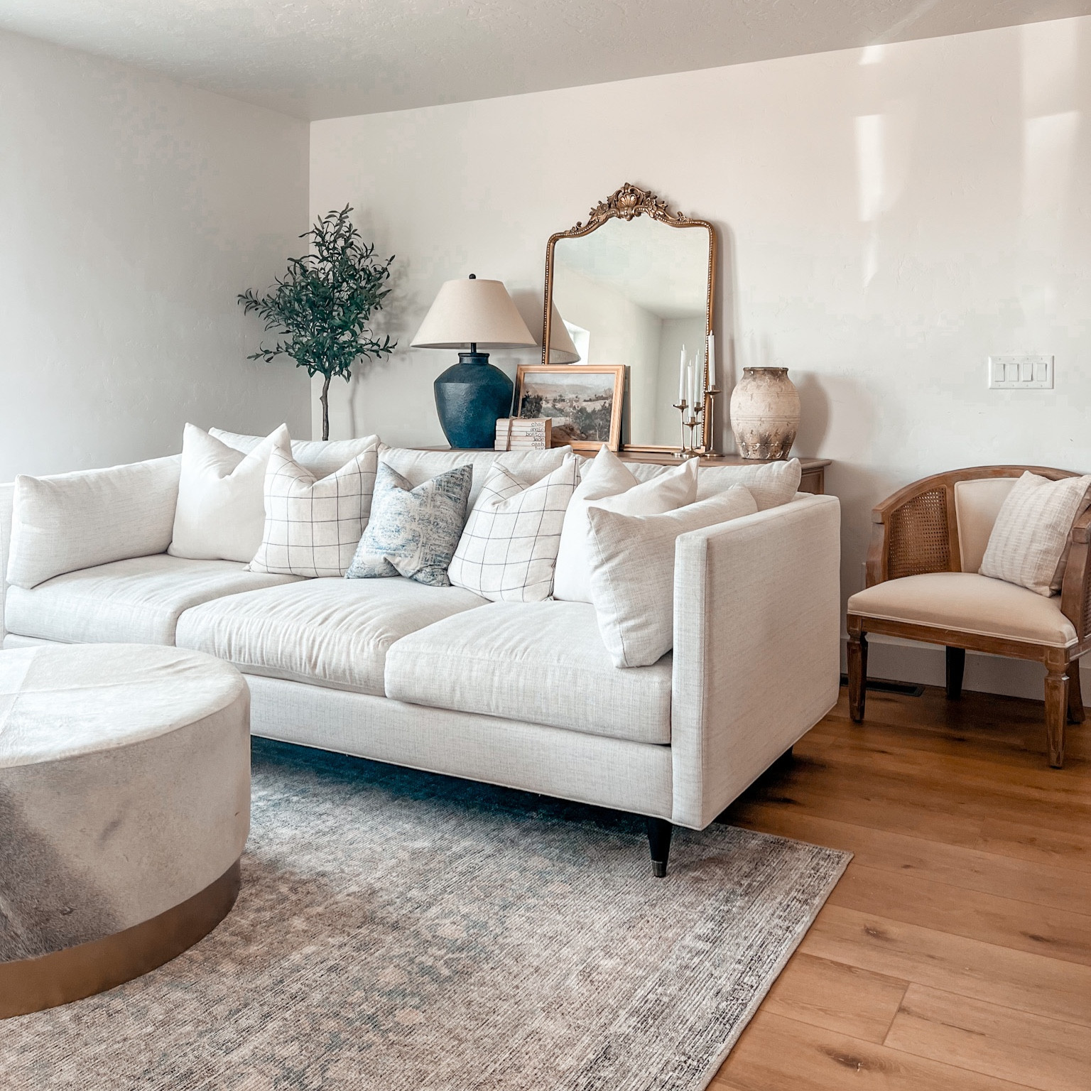 Living Room Design. Modern traditional. Cottage Style. Vintage Inspired. Ballard Designs.

#LTKhome #LTKsalealert