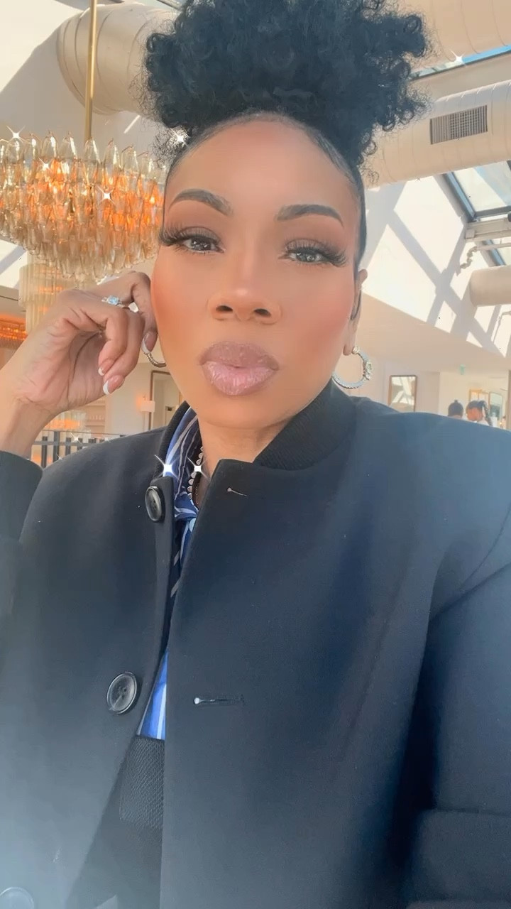 Brunch is more fun with David… Yurman that is … I’m in love these earrings ❣️and this lip combo as well as face is Tarte and Danessa Myricks, Milk Cosmetics, Dior, Sephora, Anastasia Beverly Hills & Lilly Lashes from Sephoraa

#LTKxSephora #LTKbeauty #LTKVideo