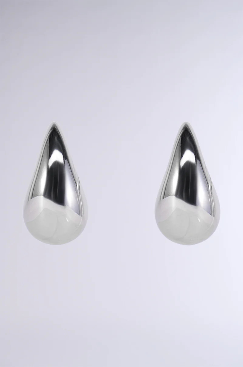 DRIPPED DOWN EARRING | AKIRA