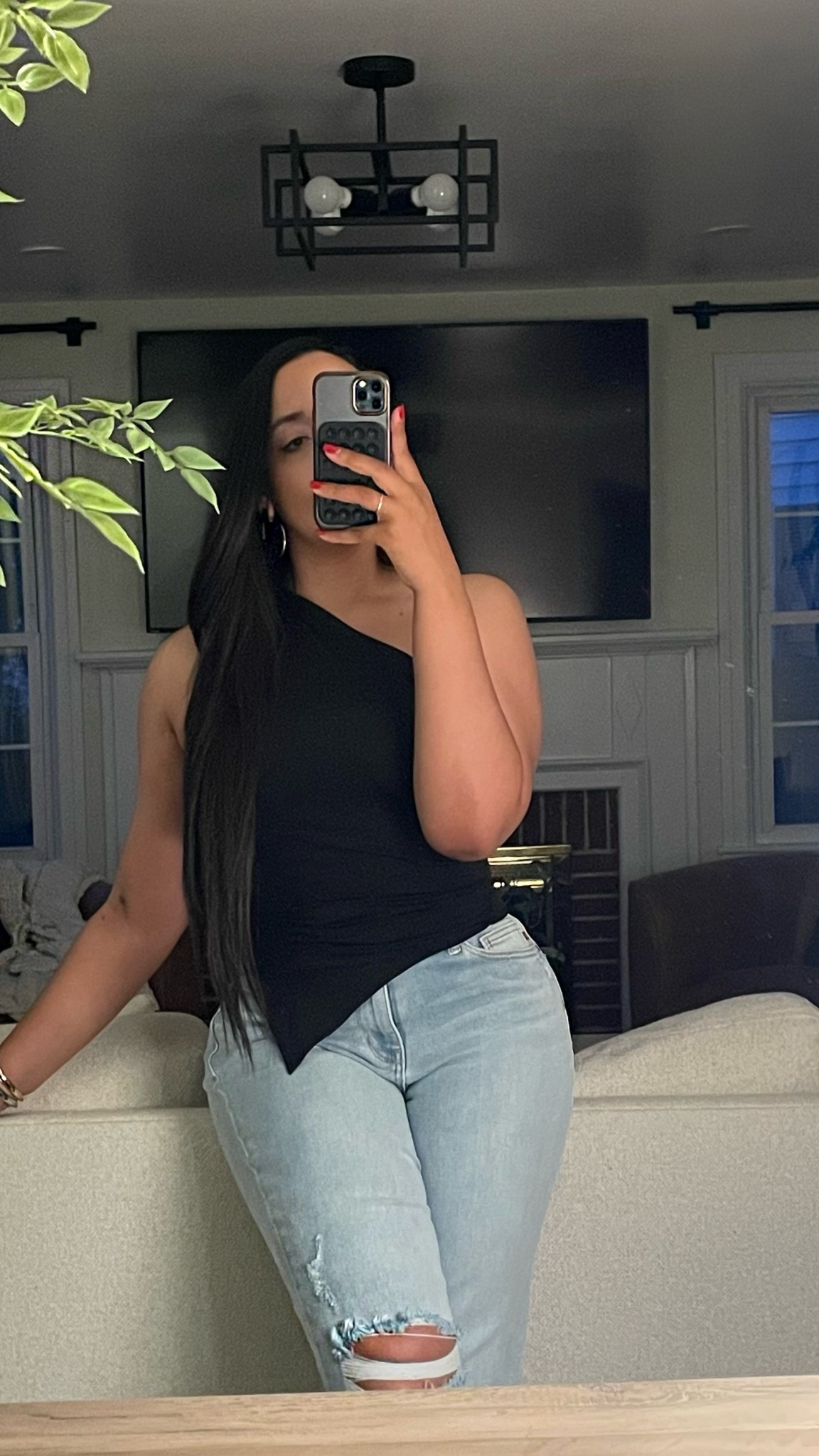 Last night’s OOTN

Jeans are Daisy by Judy Blue high waisted jeans. I bought it on TikTok shop!

#LTKSaleAlert #LTKStyleTip #LTKFindsUnder50