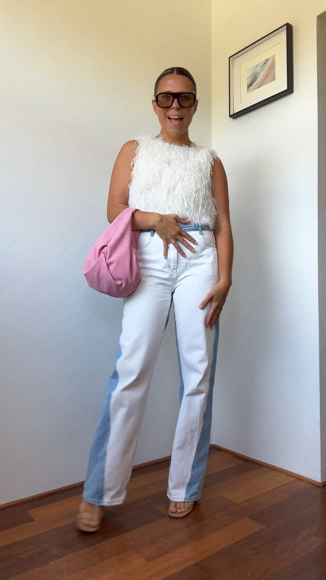 My take on jeans and a nice top!

Sunglasses are BAULUS
Jeans are Zara



#LTKaustralia #LTKjeans